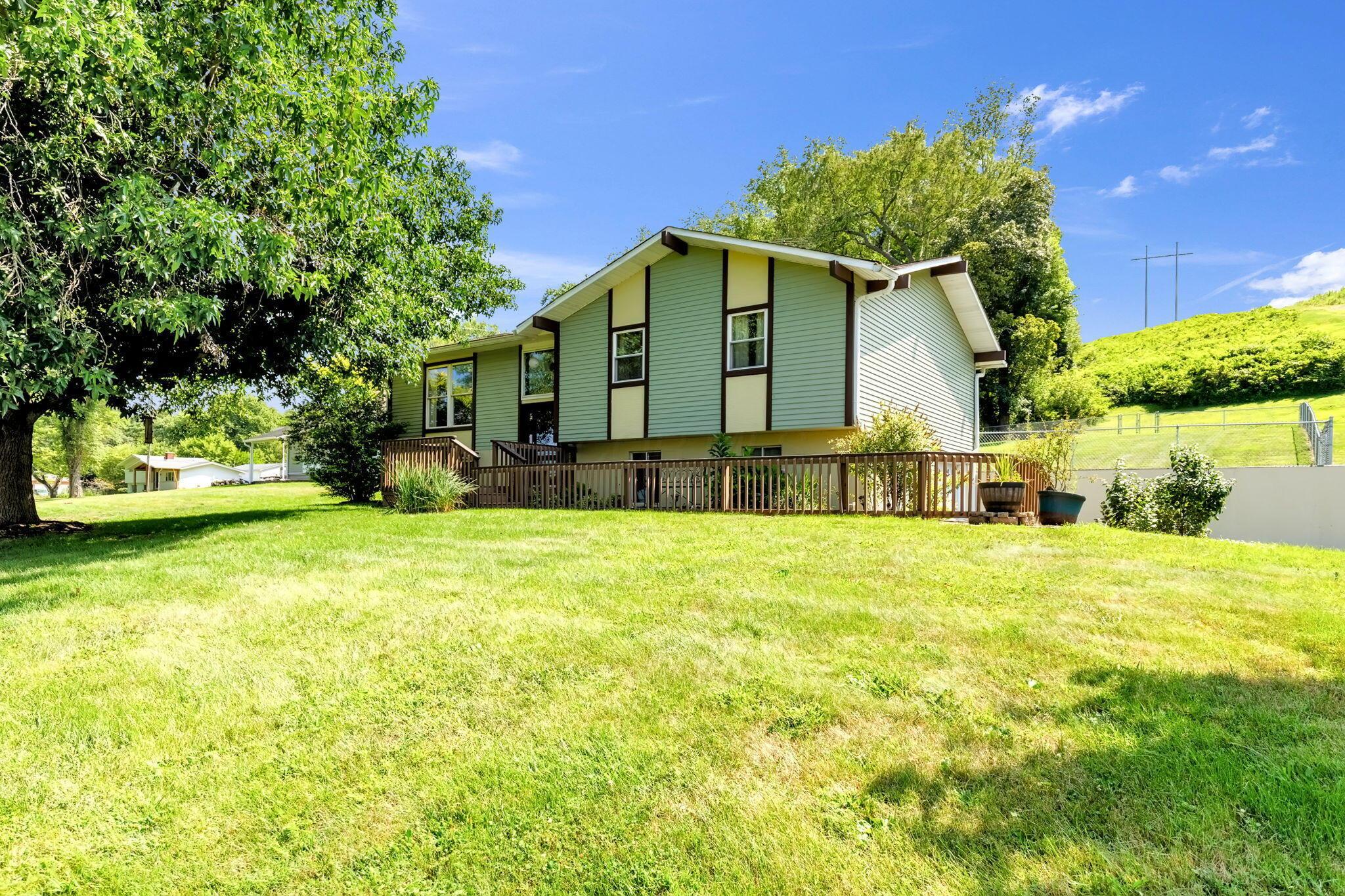 1608 Horns Hill Road Ne Property Photo 1