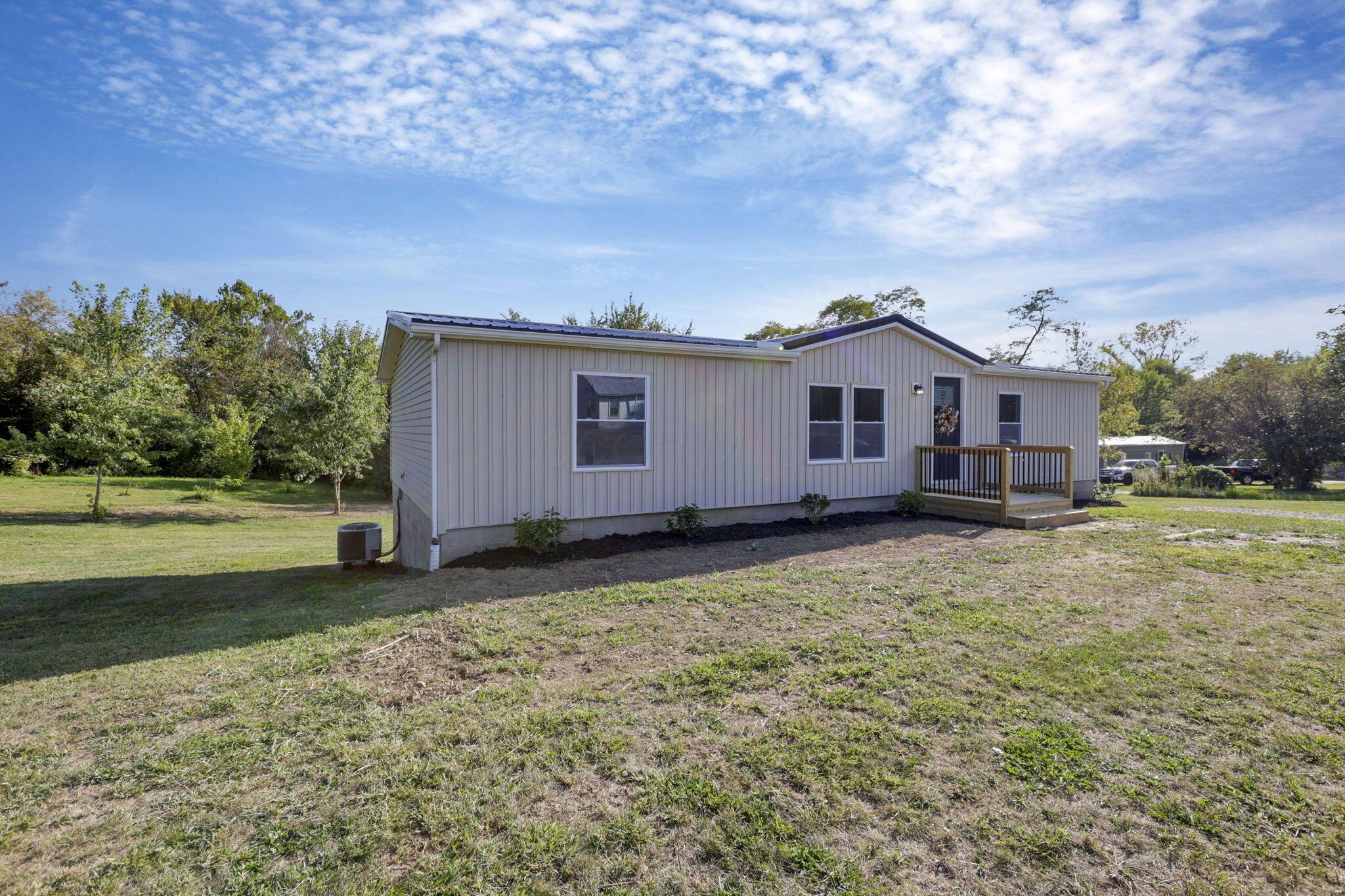 5475 Rush Creek Road Property Photo 3