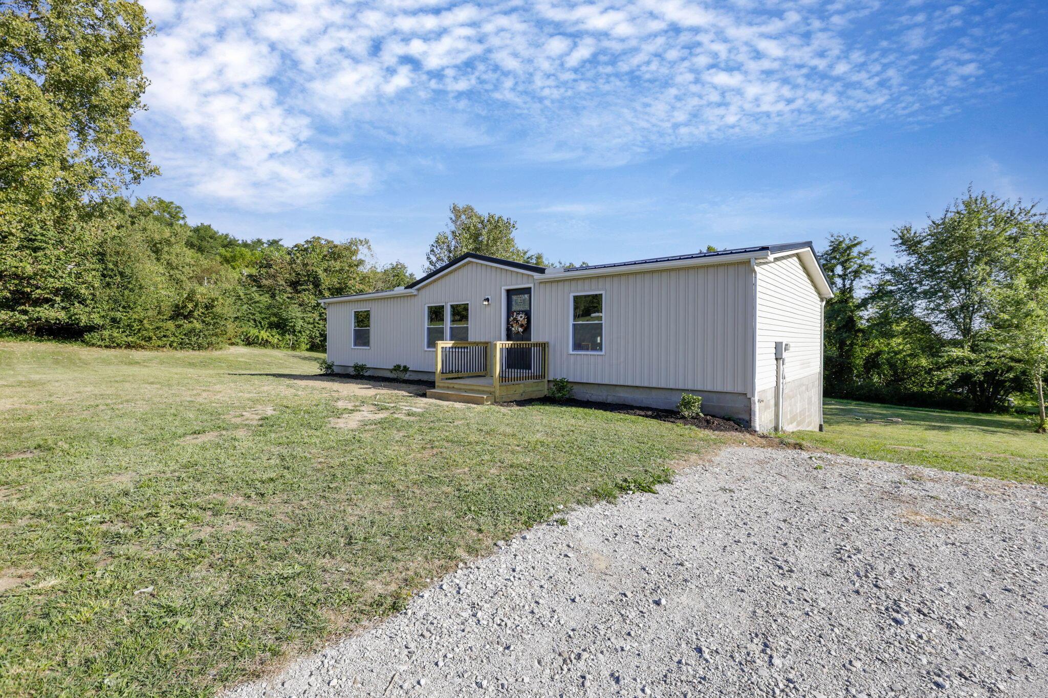 5475 Rush Creek Road Property Photo 4