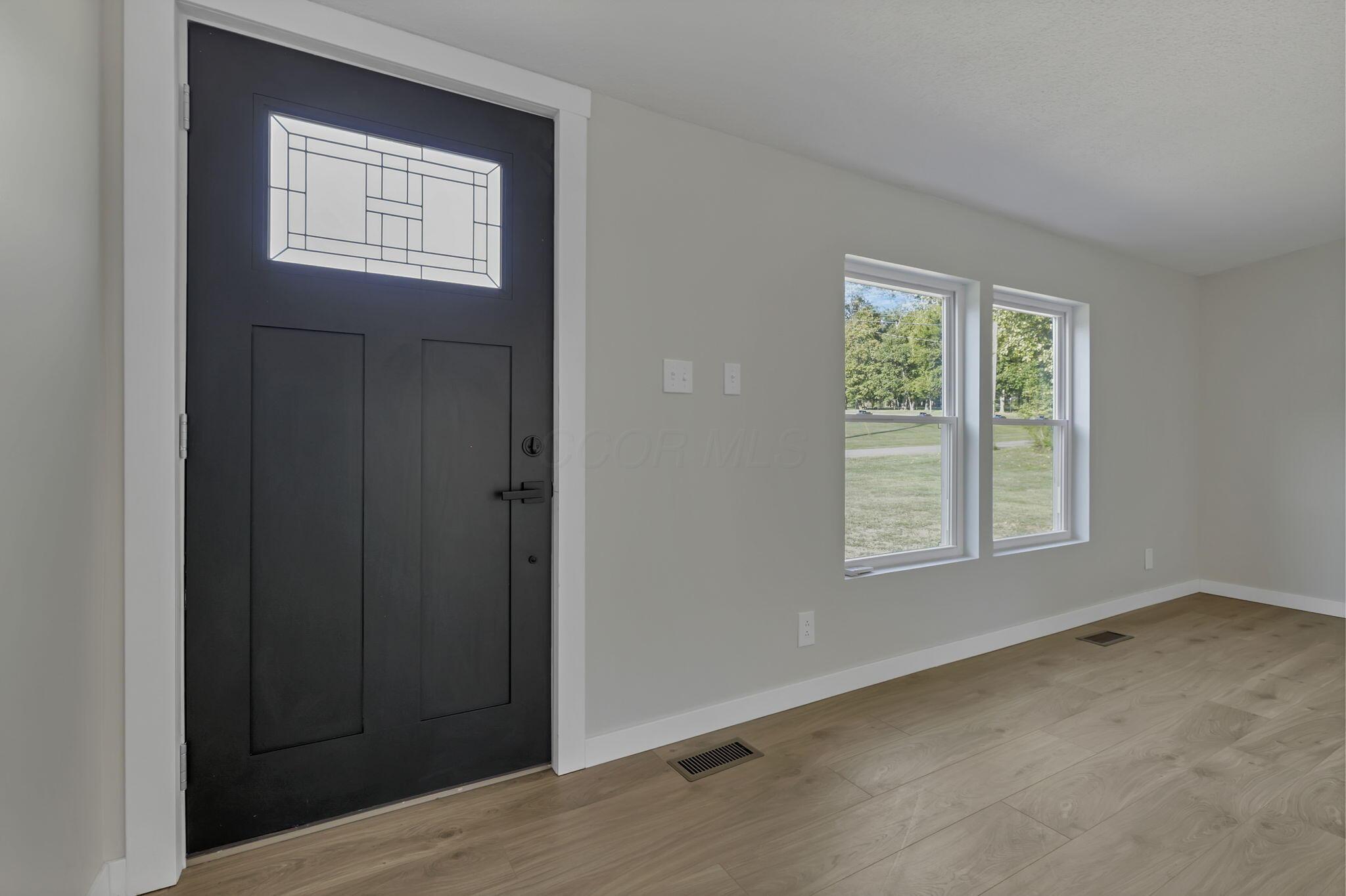 5475 Rush Creek Road Property Photo 6