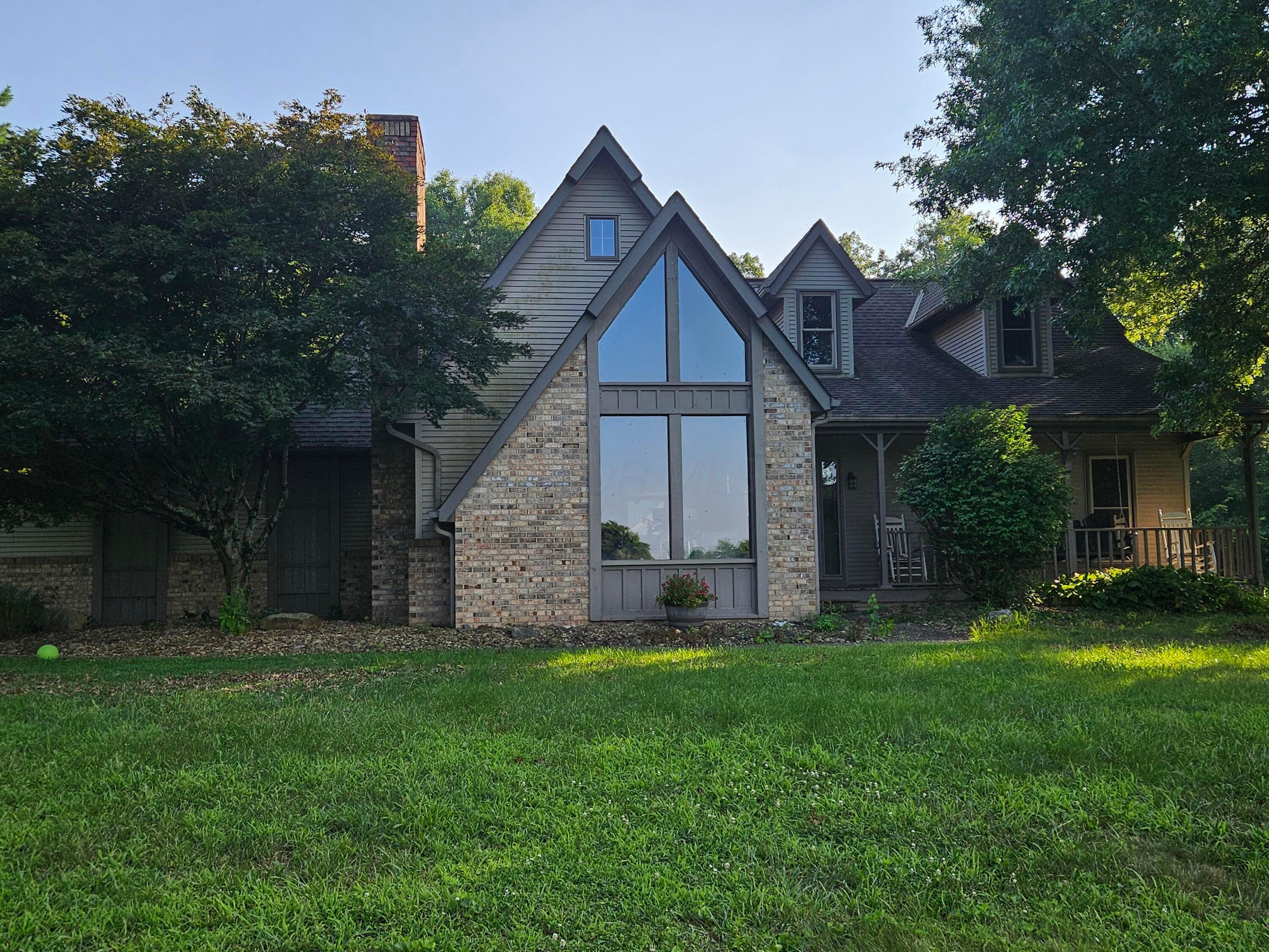 5533 Waterloo Road Nw Property Photo 1