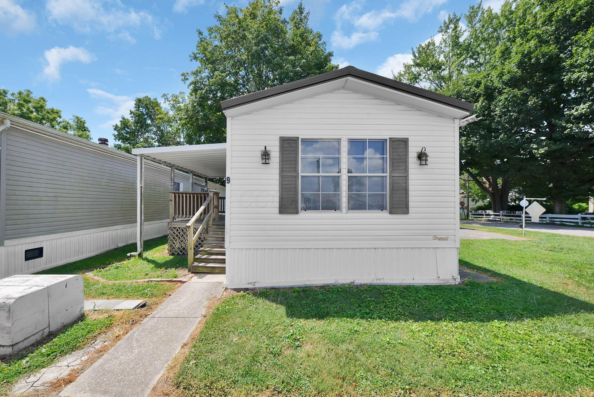 76 Yardner, #9 Property Photo 1