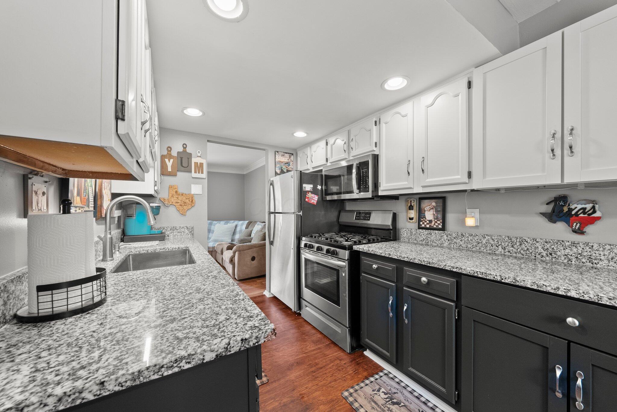 2560 Scioto View Lane Property Photo 1
