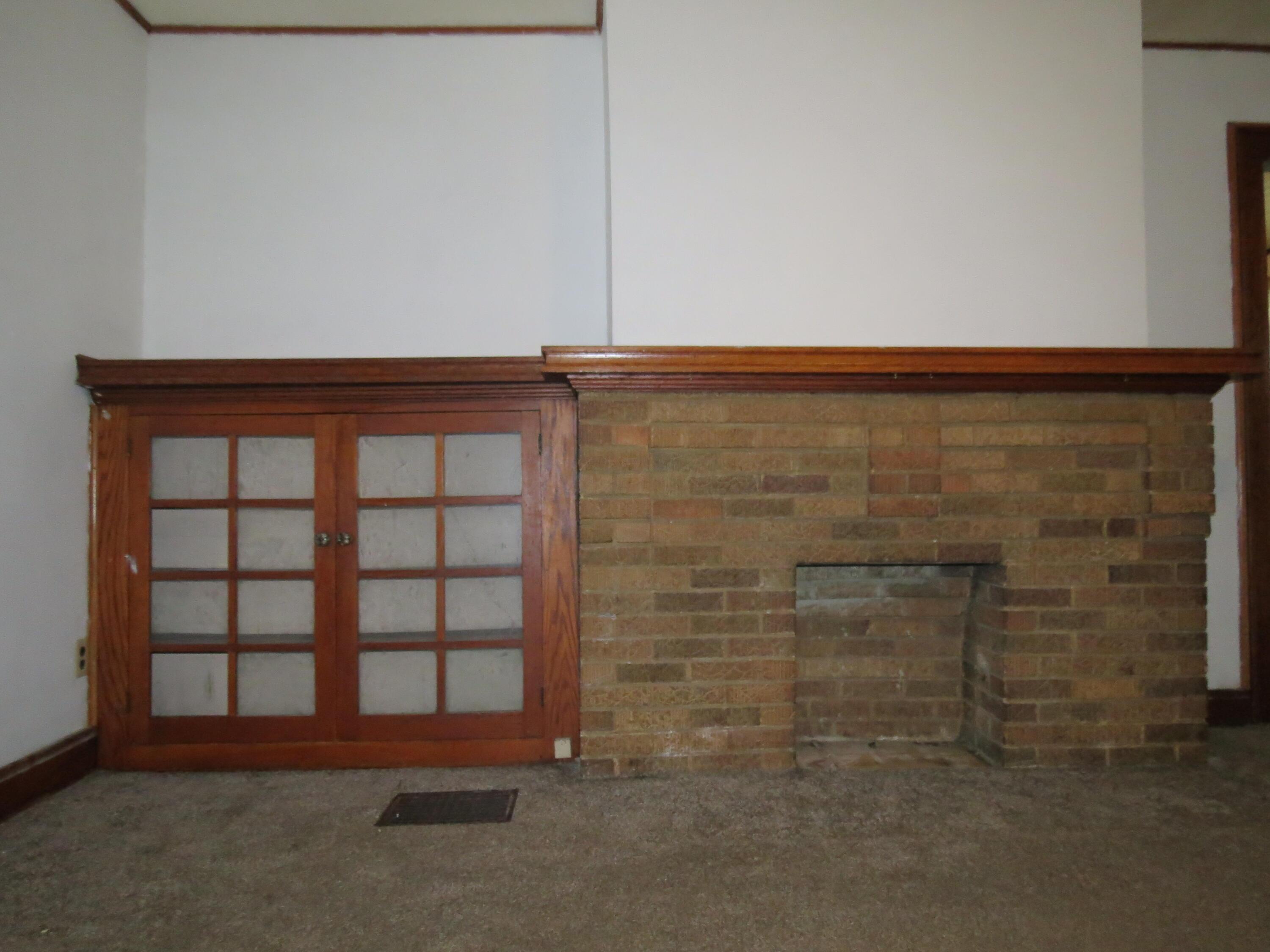 277 S Central Avenue Property Photo 8