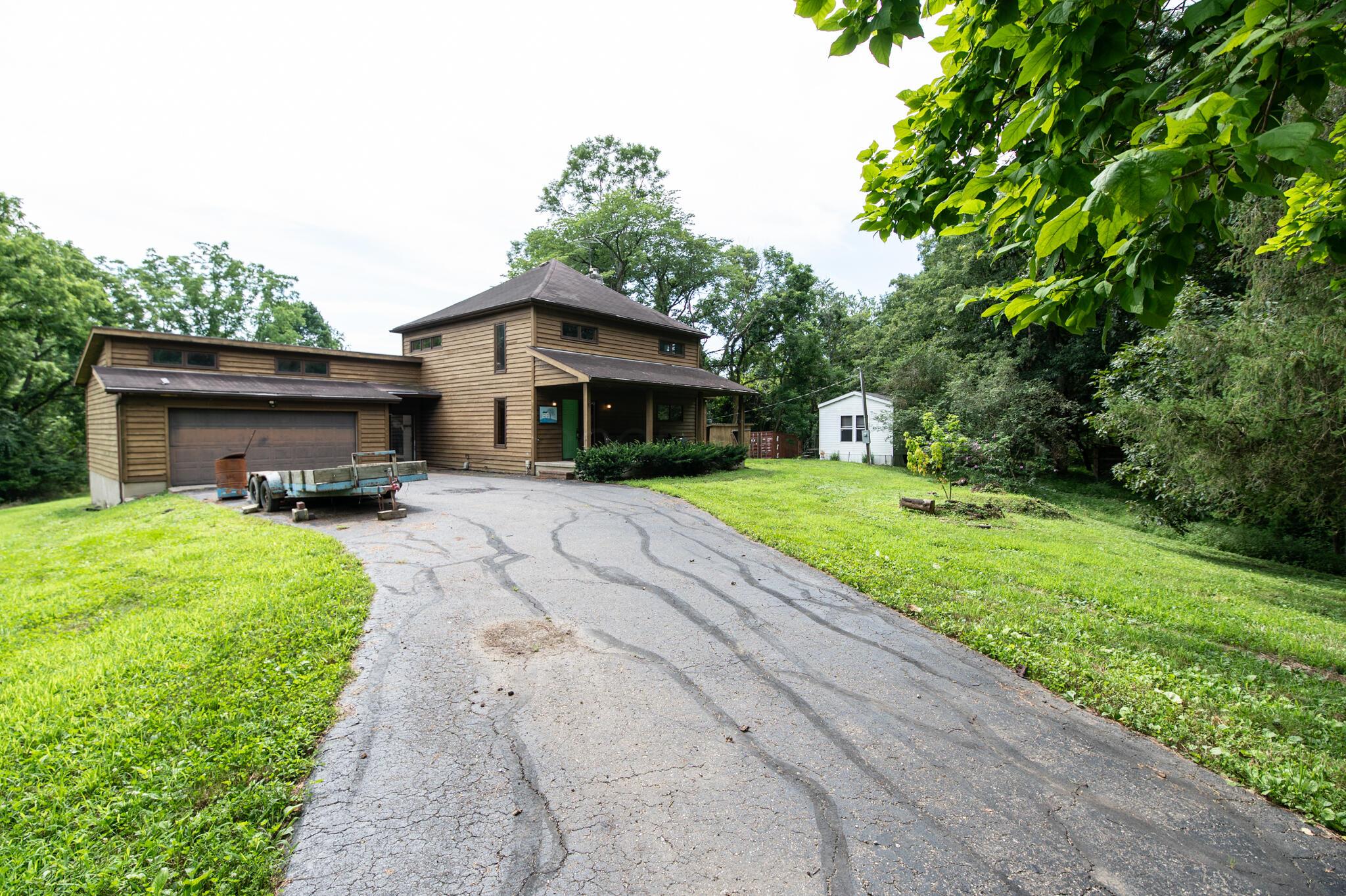 10271 Antle Orchard Road Property Photo 3