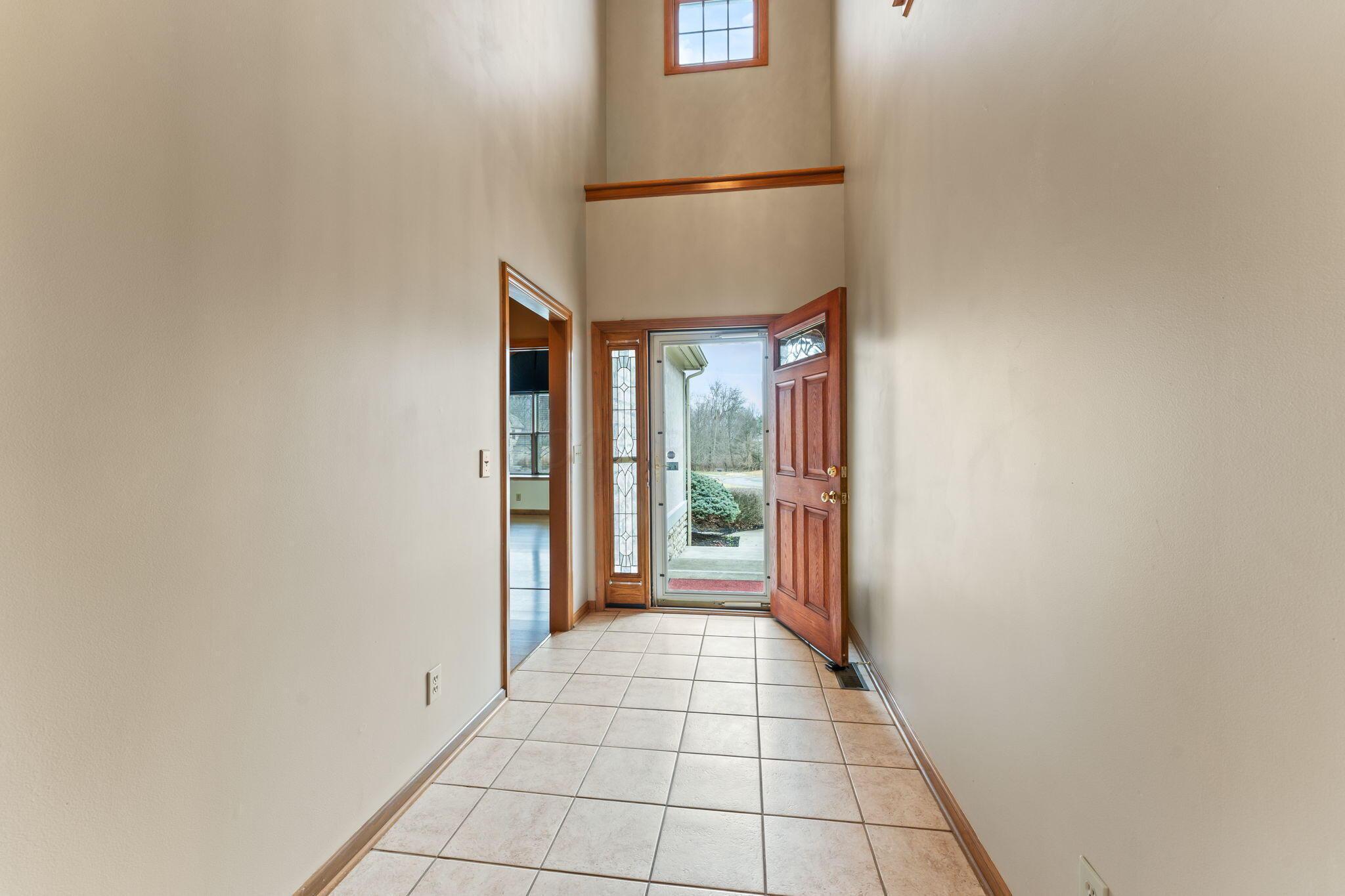 2690 Red Robin Way Property Photo 9