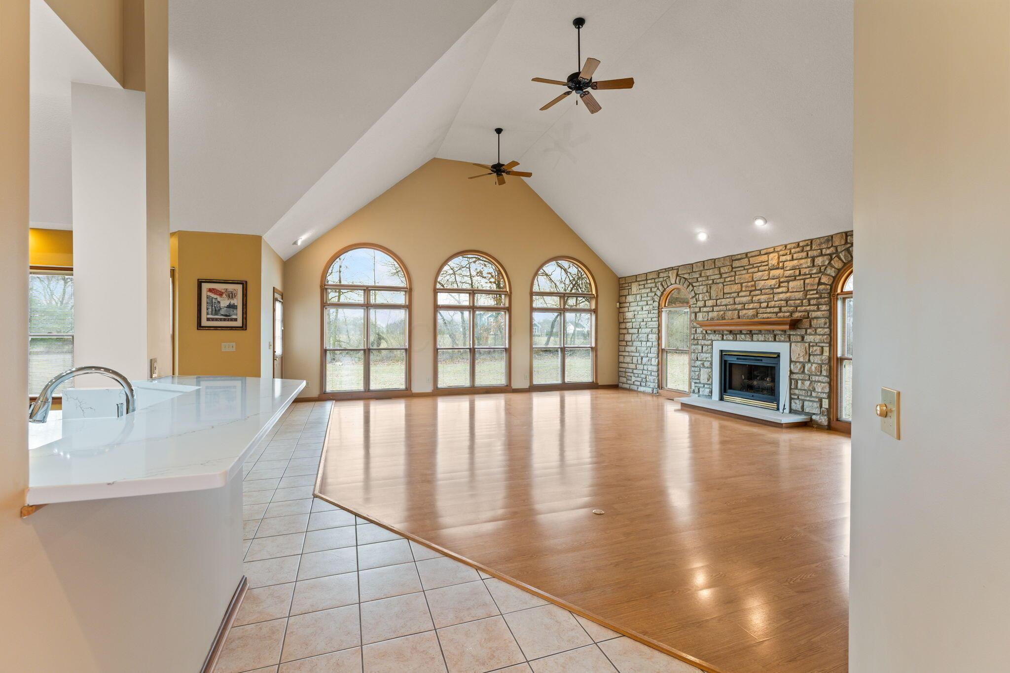 2690 Red Robin Way Property Photo 11
