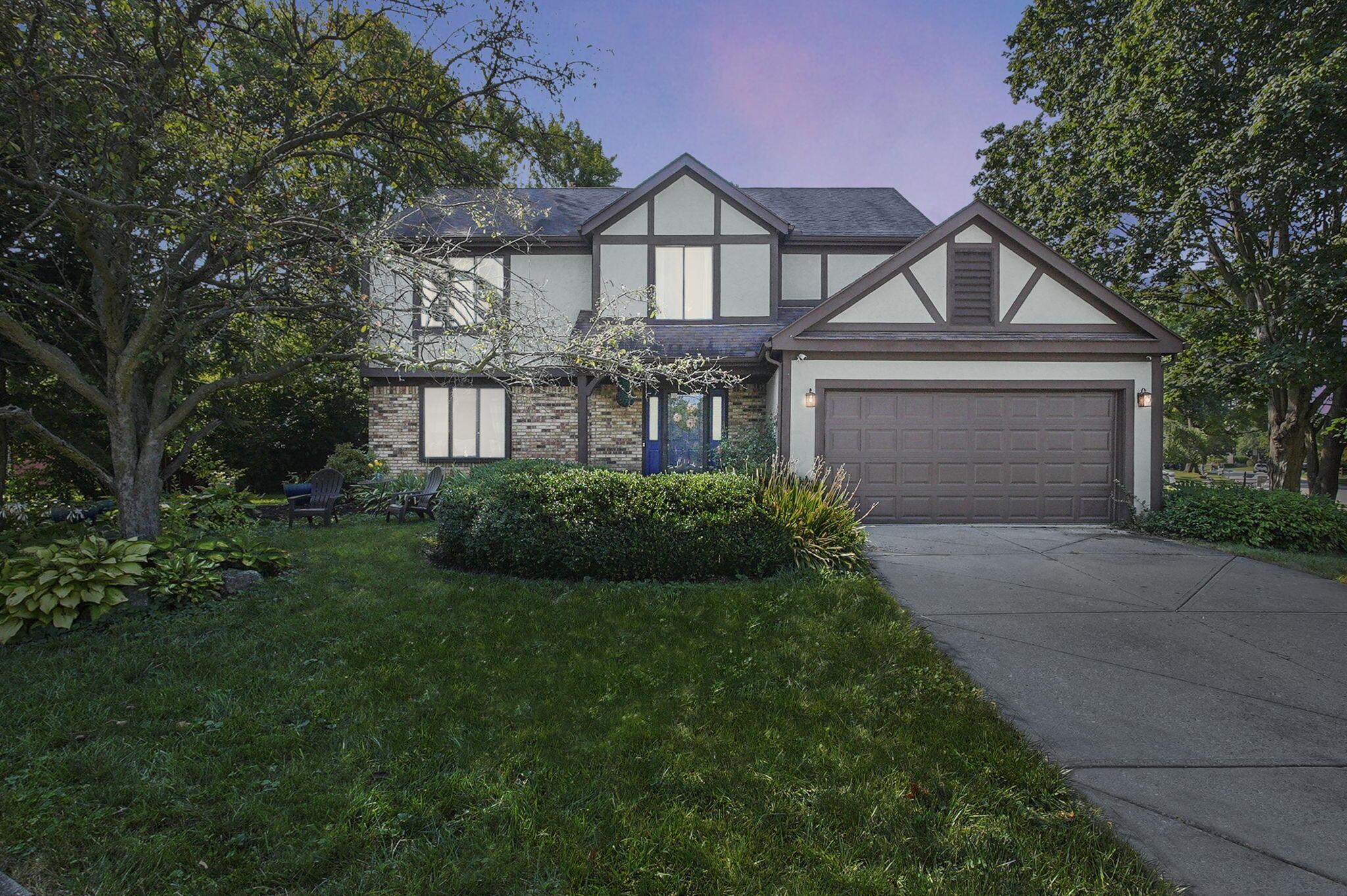 2251 Surreygate Drive Property Photo 1