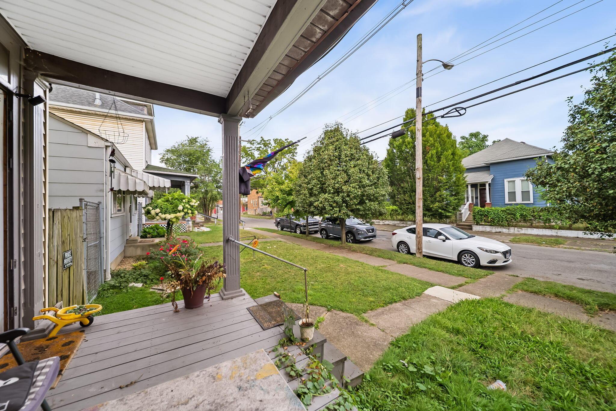 457 E Woodrow Avenue Property Photo 6