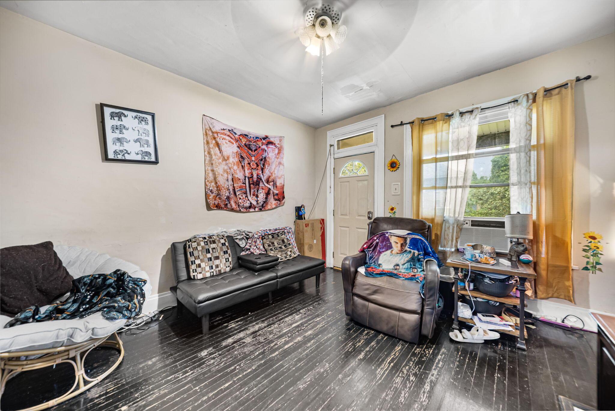 457 E Woodrow Avenue Property Photo 8