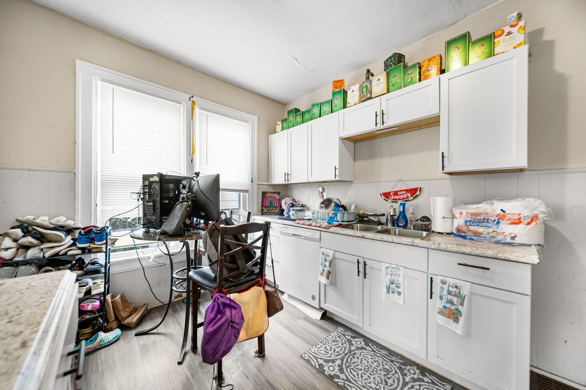 457 E Woodrow Avenue Property Photo 15