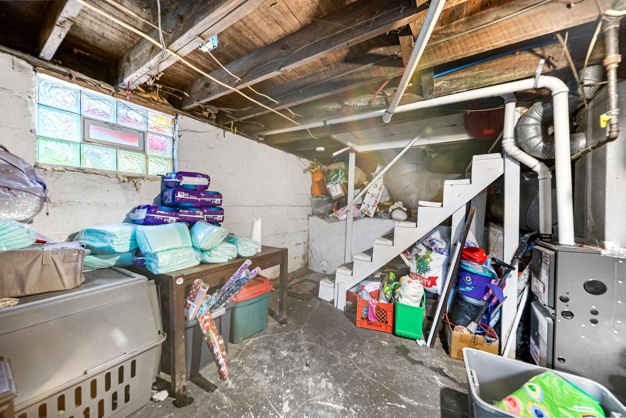 457 E Woodrow Avenue Property Photo 25