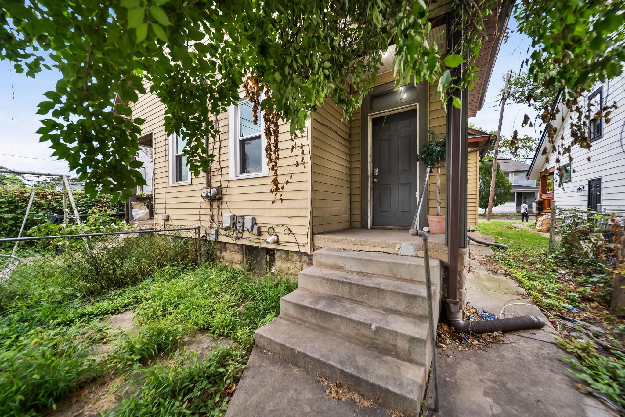 457 E Woodrow Avenue Property Photo 51