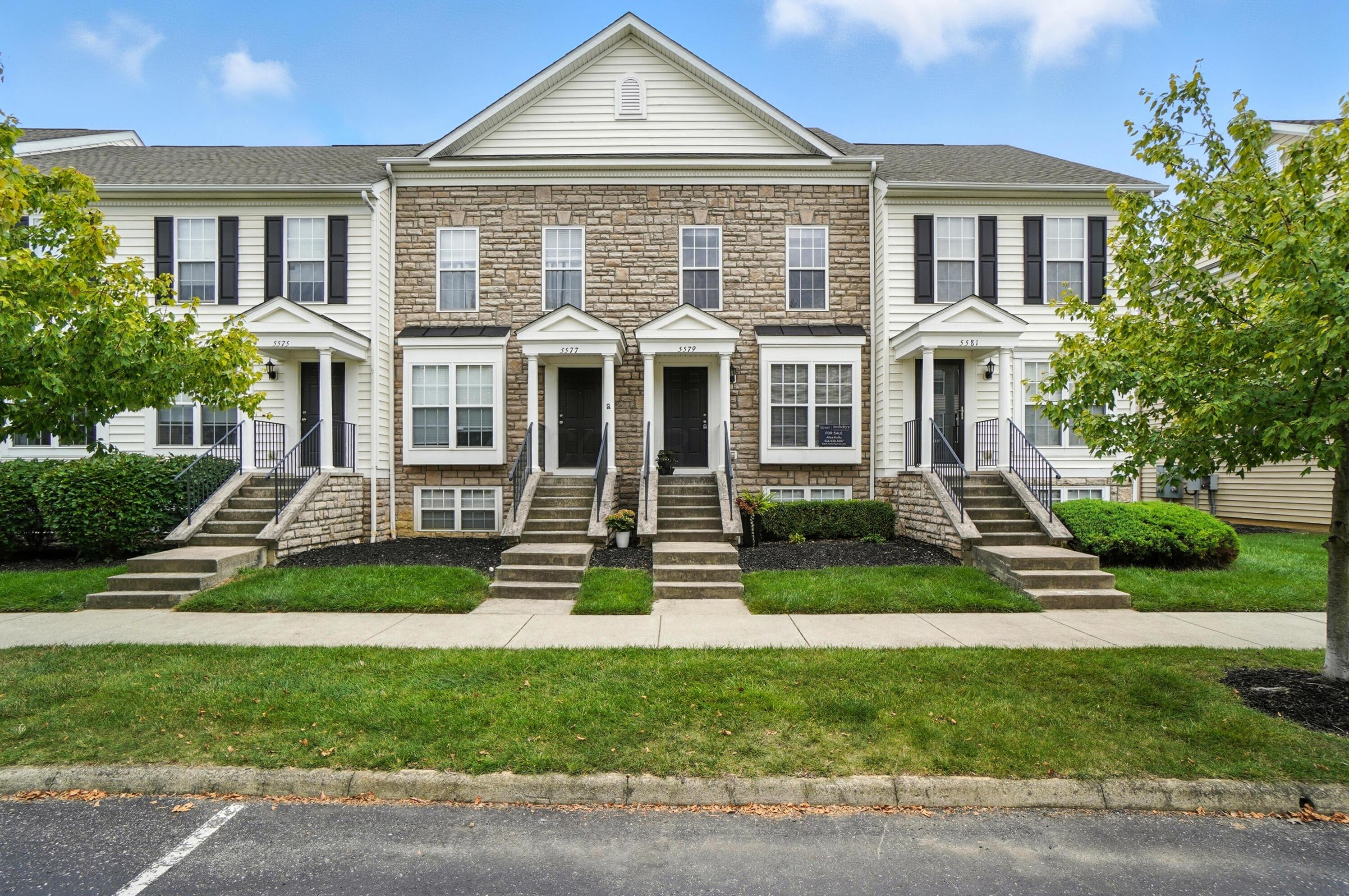 5579 Crystal Falls Street, 47 Property Photo 1