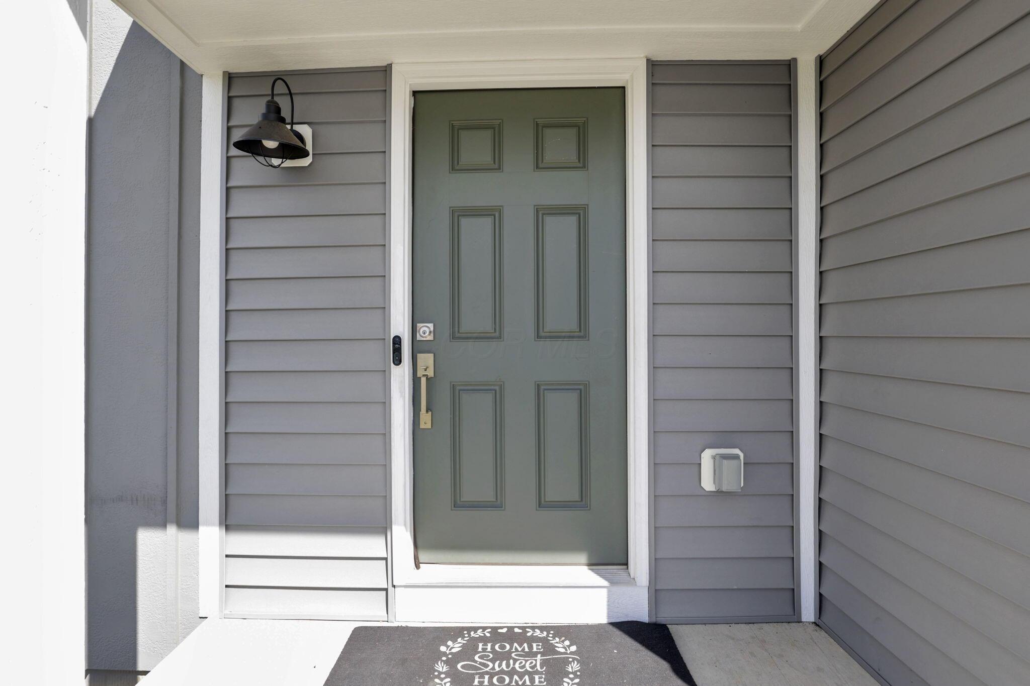 7362 Bromfield Drive Property Photo 4