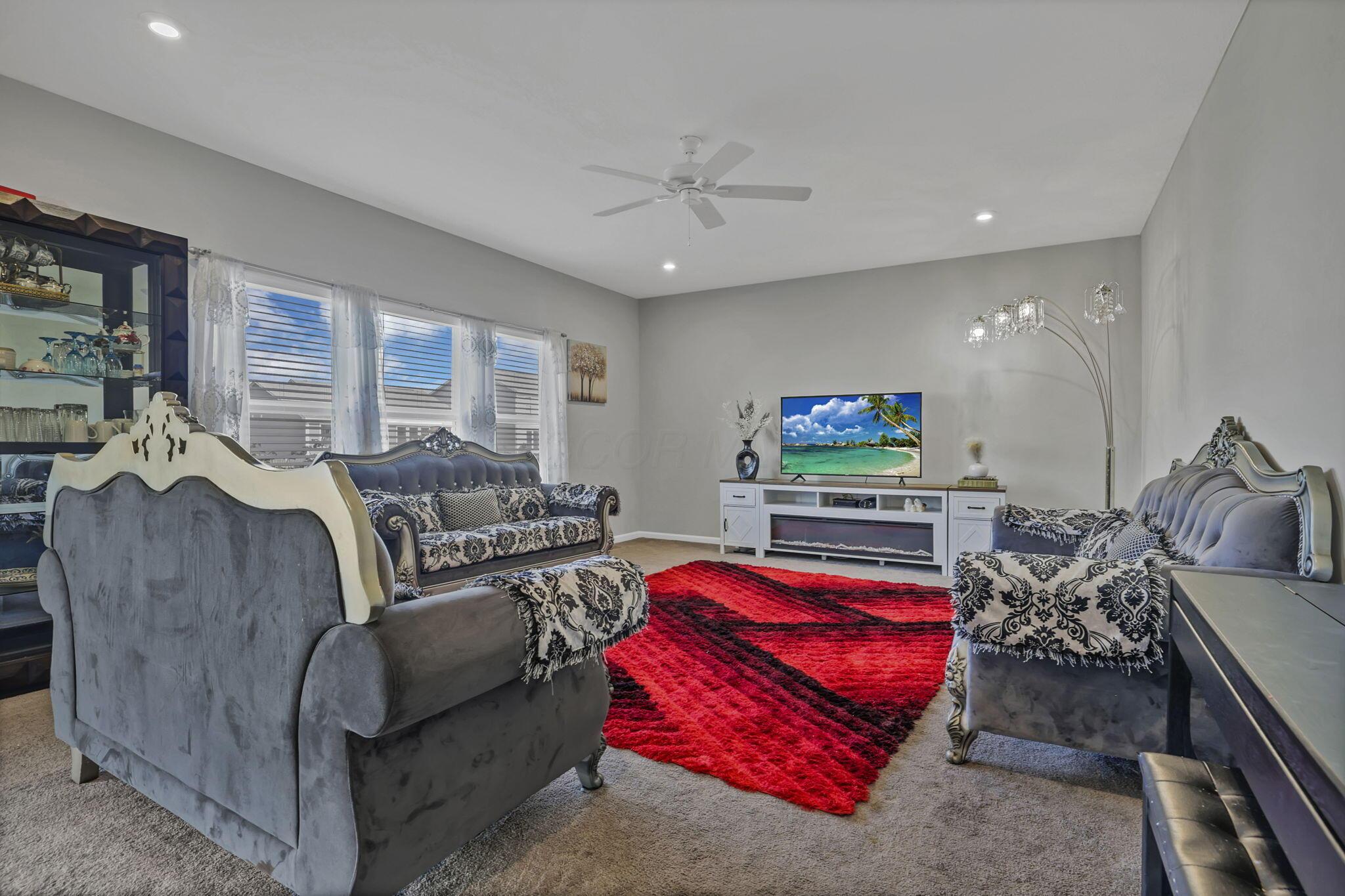 7362 Bromfield Drive Property Photo 7