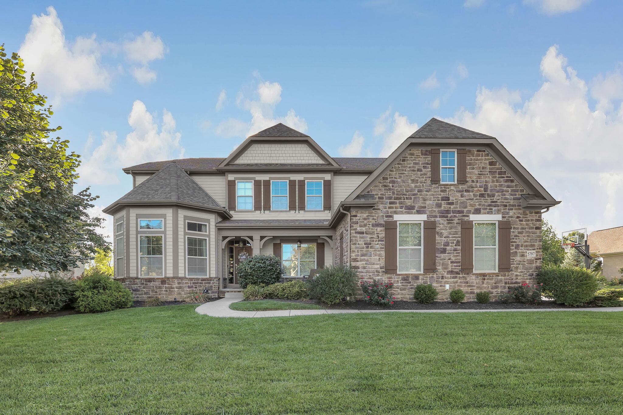 5797 Glendavon Loop Property Photo 1