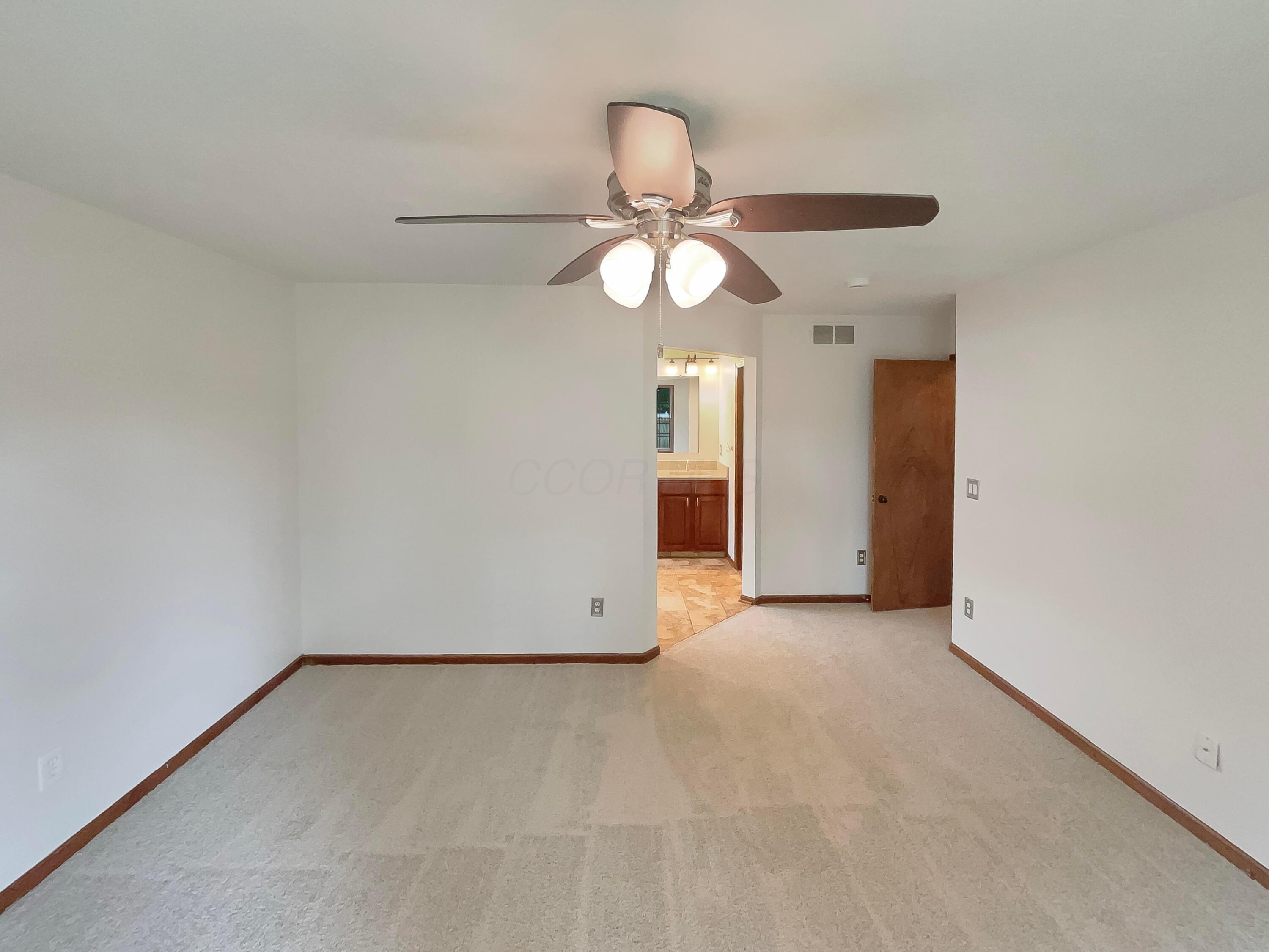 695 Hennigans Grove Road Property Photo 5