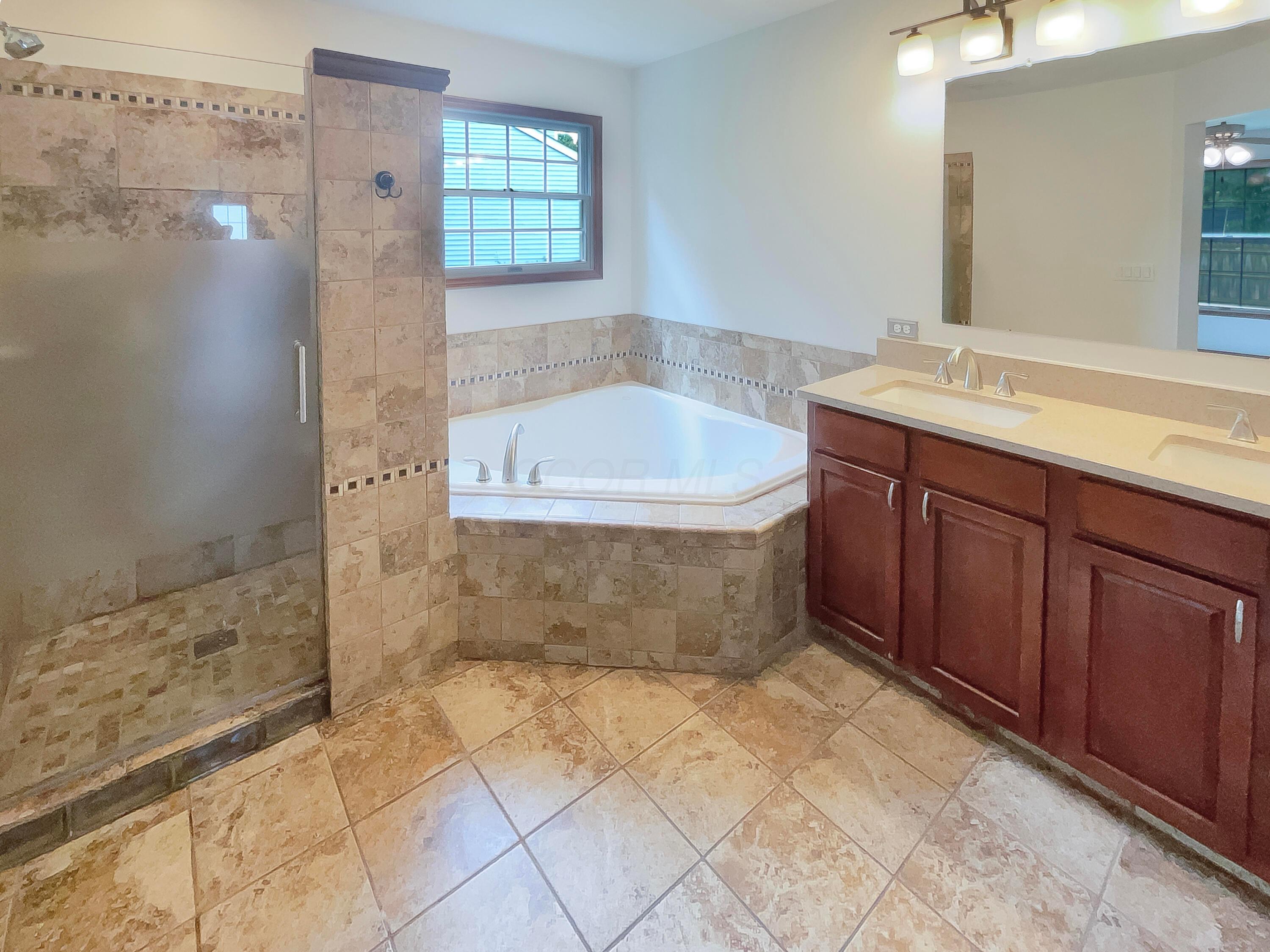 695 Hennigans Grove Road Property Photo 7