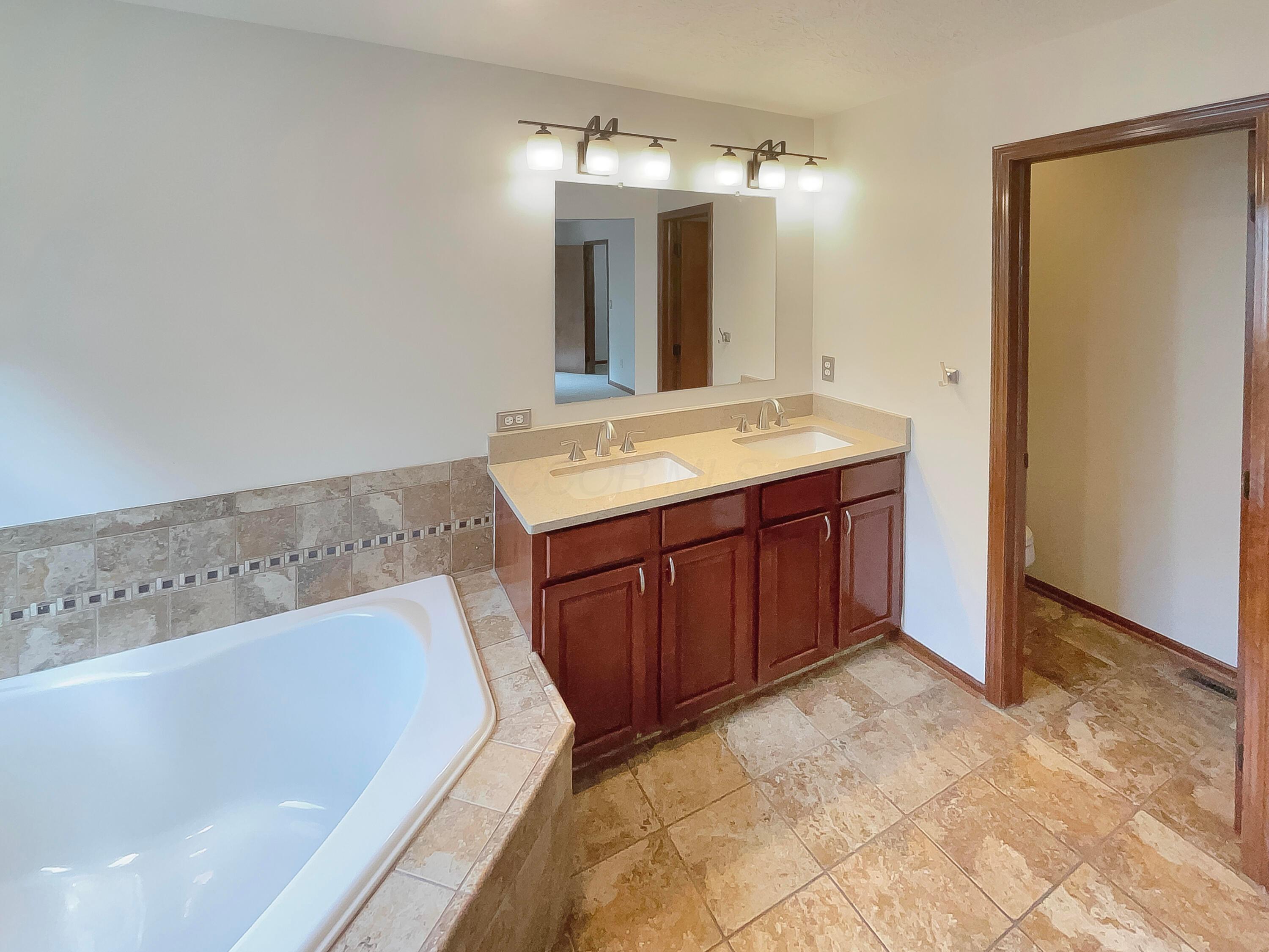 695 Hennigans Grove Road Property Photo 15