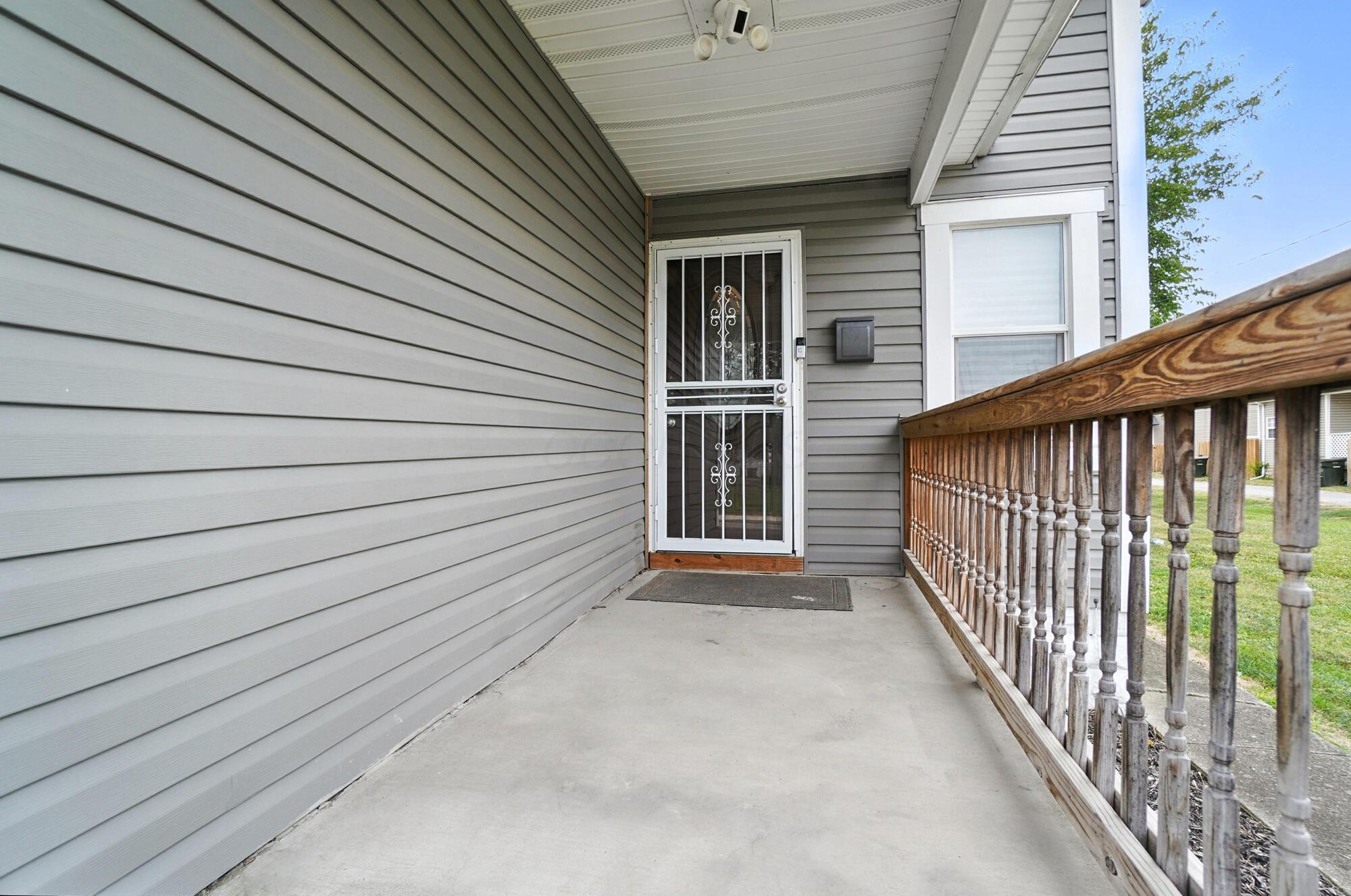 33 S Princeton Avenue Property Photo 4