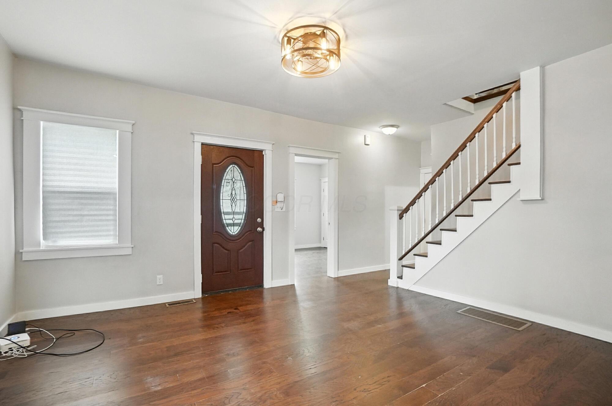 33 S Princeton Avenue Property Photo 6