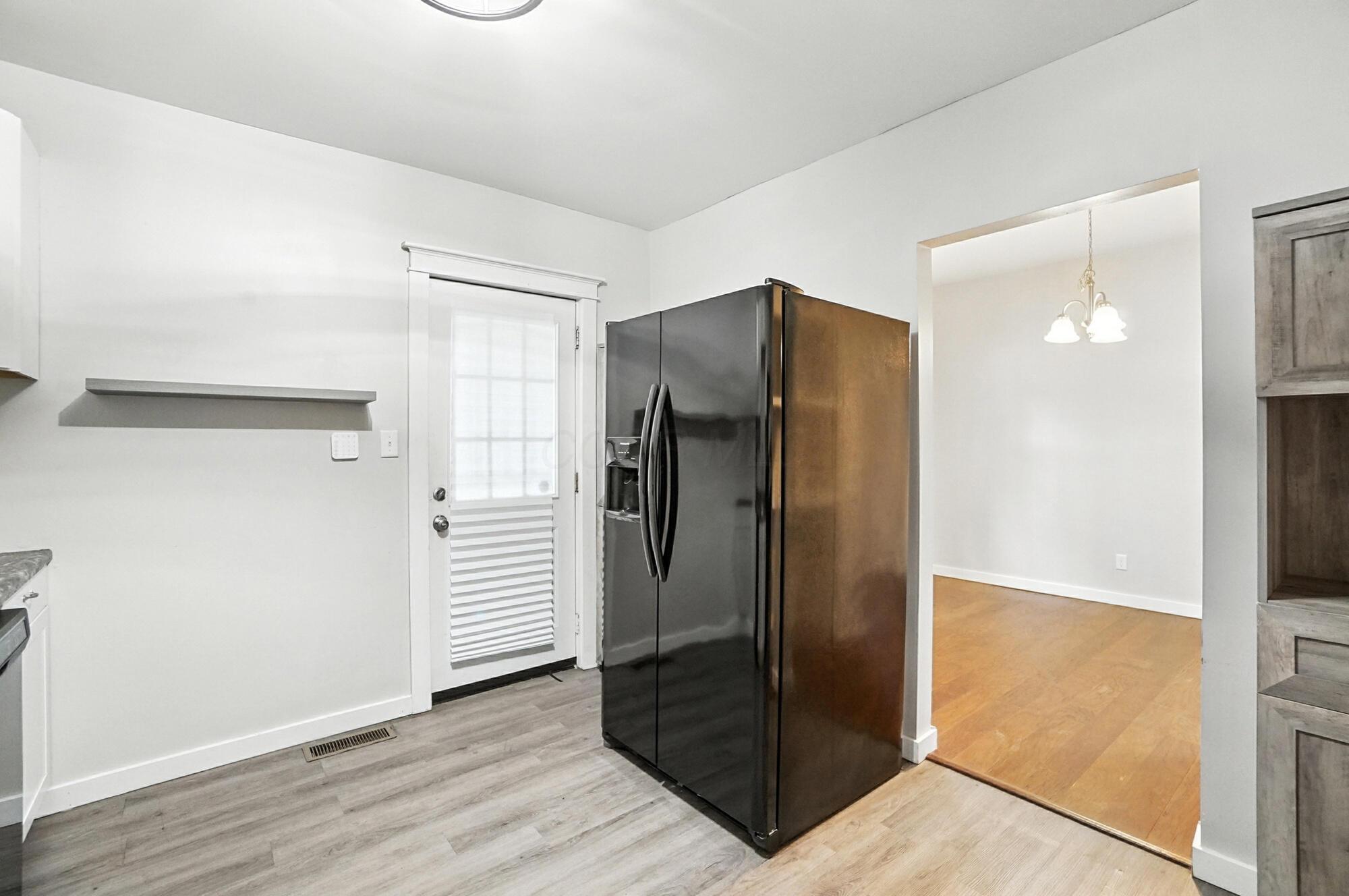 33 S Princeton Avenue Property Photo 12