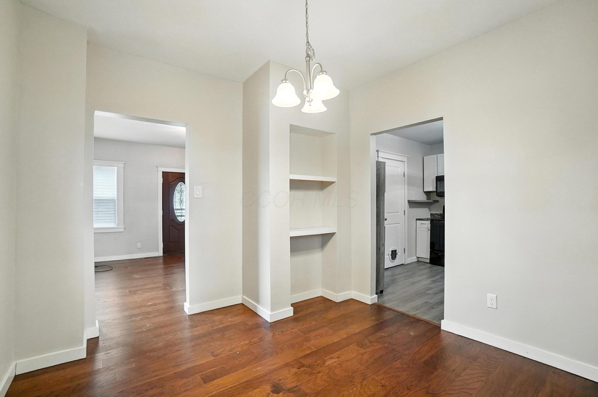 33 S Princeton Avenue Property Photo 16