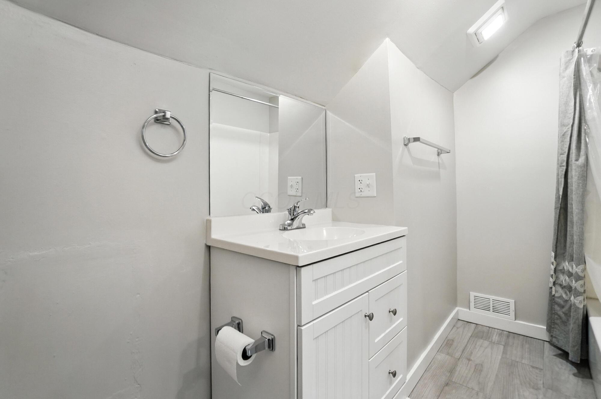 33 S Princeton Avenue Property Photo 25