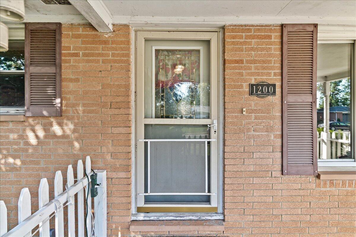 1200 Erie Street Property Photo 5