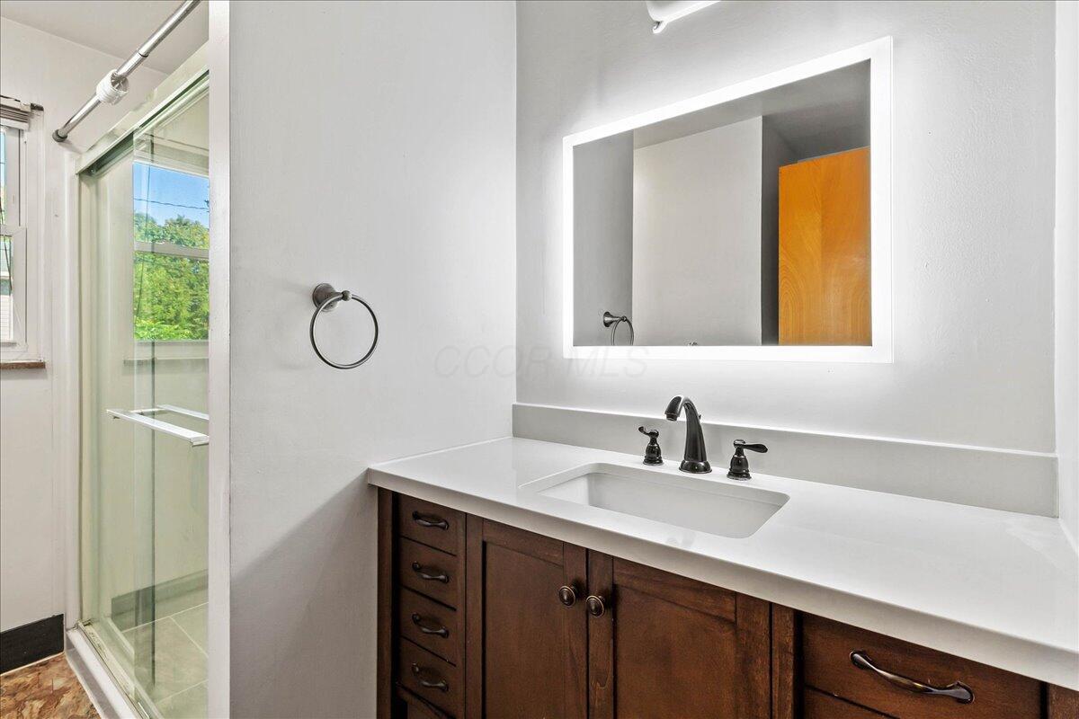 1200 Erie Street Property Photo 15