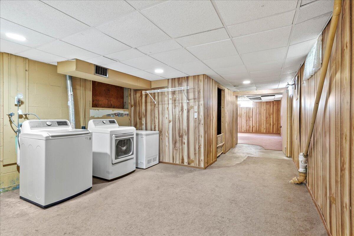 1200 Erie Street Property Photo 24