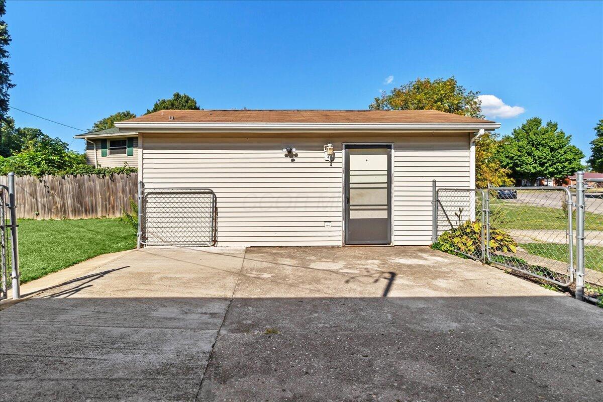 1200 Erie Street Property Photo 31