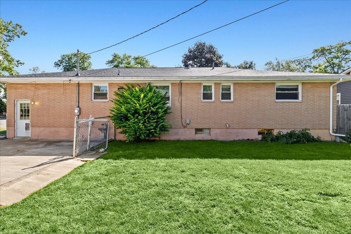 1200 Erie Street Property Photo 32