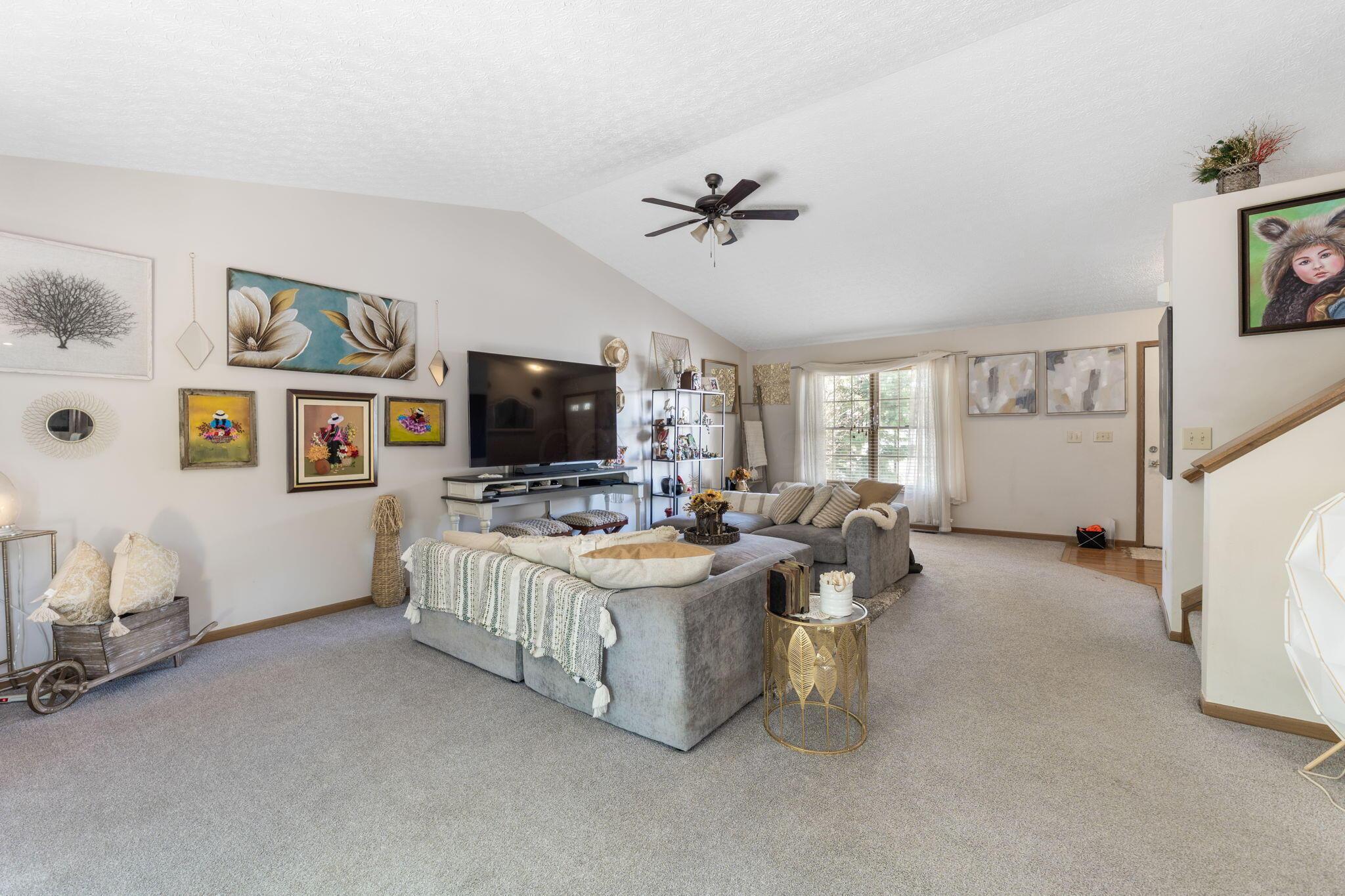 496 Tourmaline Drive Property Photo 9