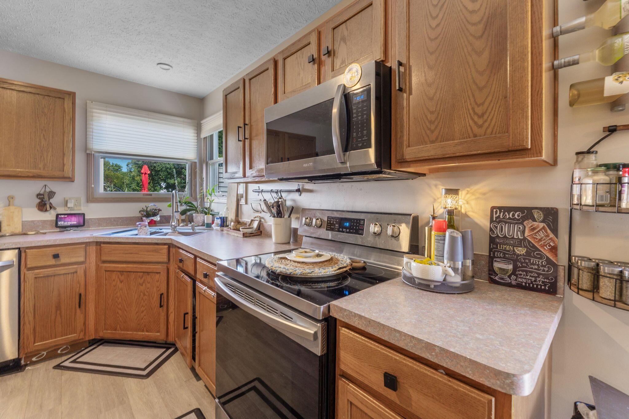 496 Tourmaline Drive Property Photo 15