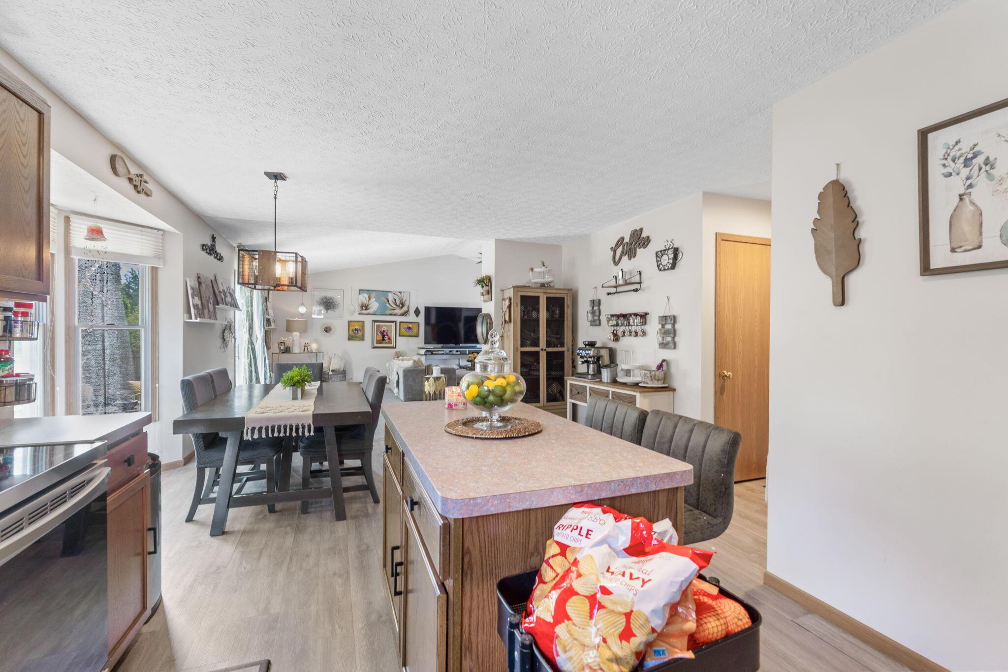 496 Tourmaline Drive Property Photo 17