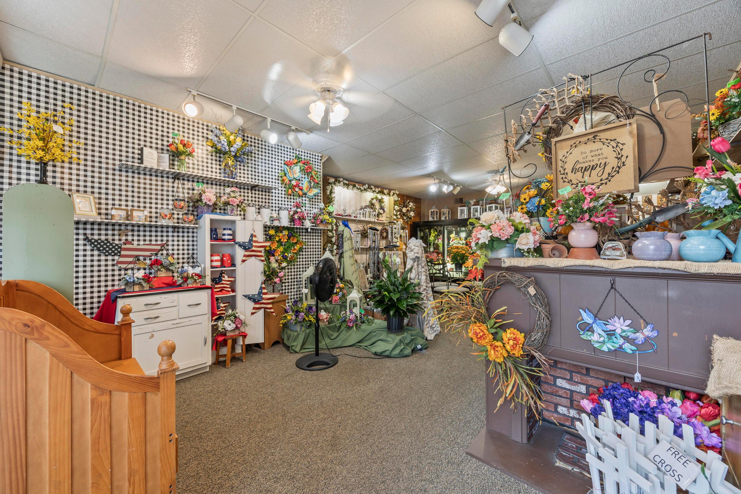 225 S Sandusky Avenue, 2 Property Photo 5