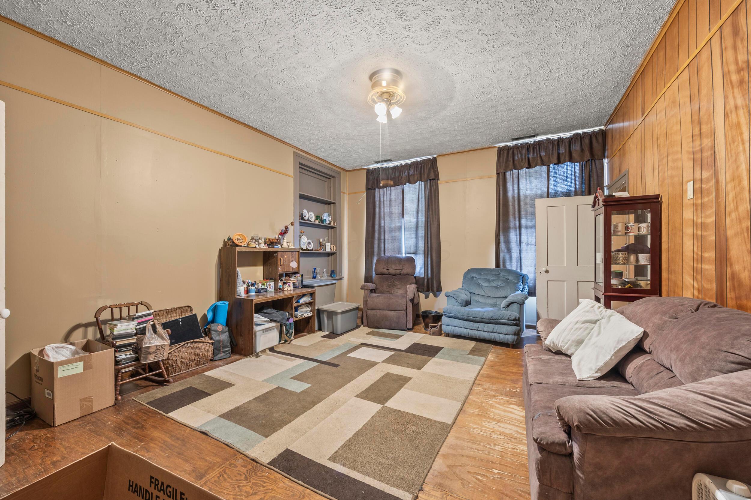 225 S Sandusky Avenue, 2 Property Photo 13