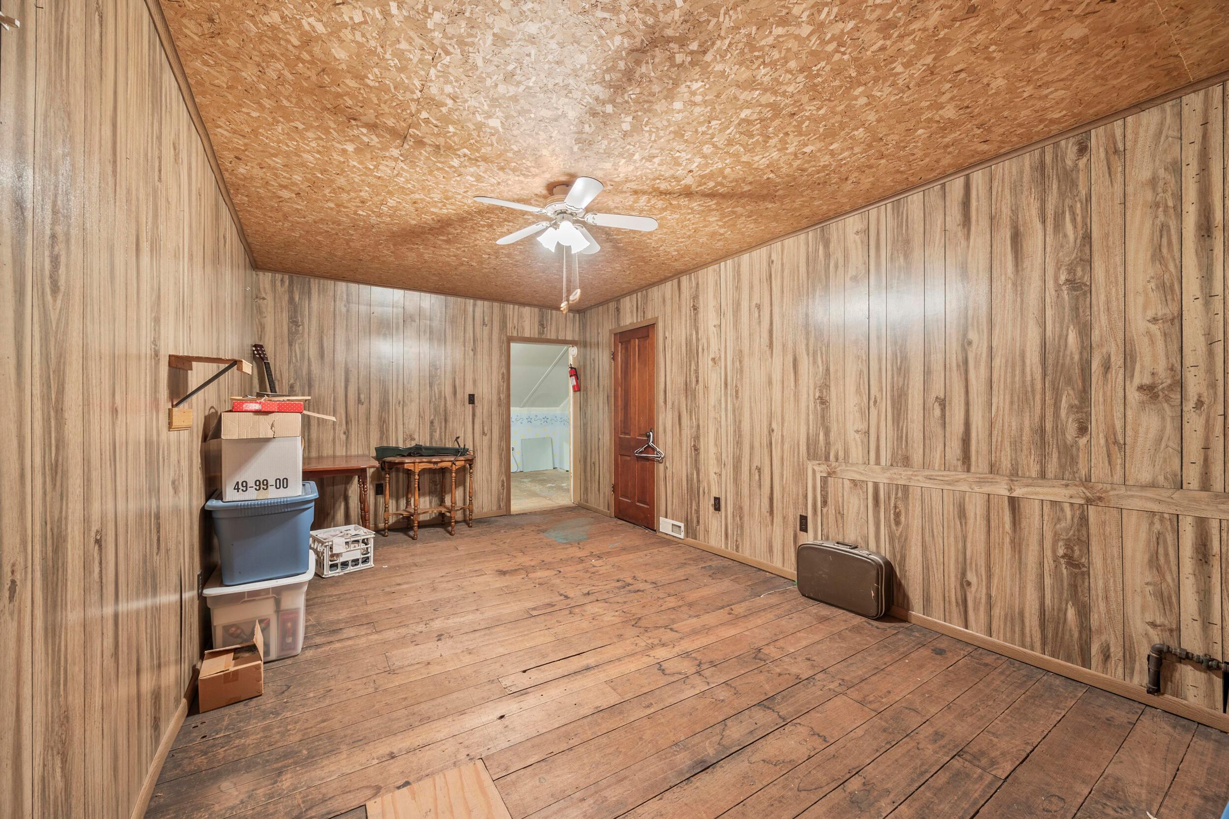 225 S Sandusky Avenue, 2 Property Photo 20