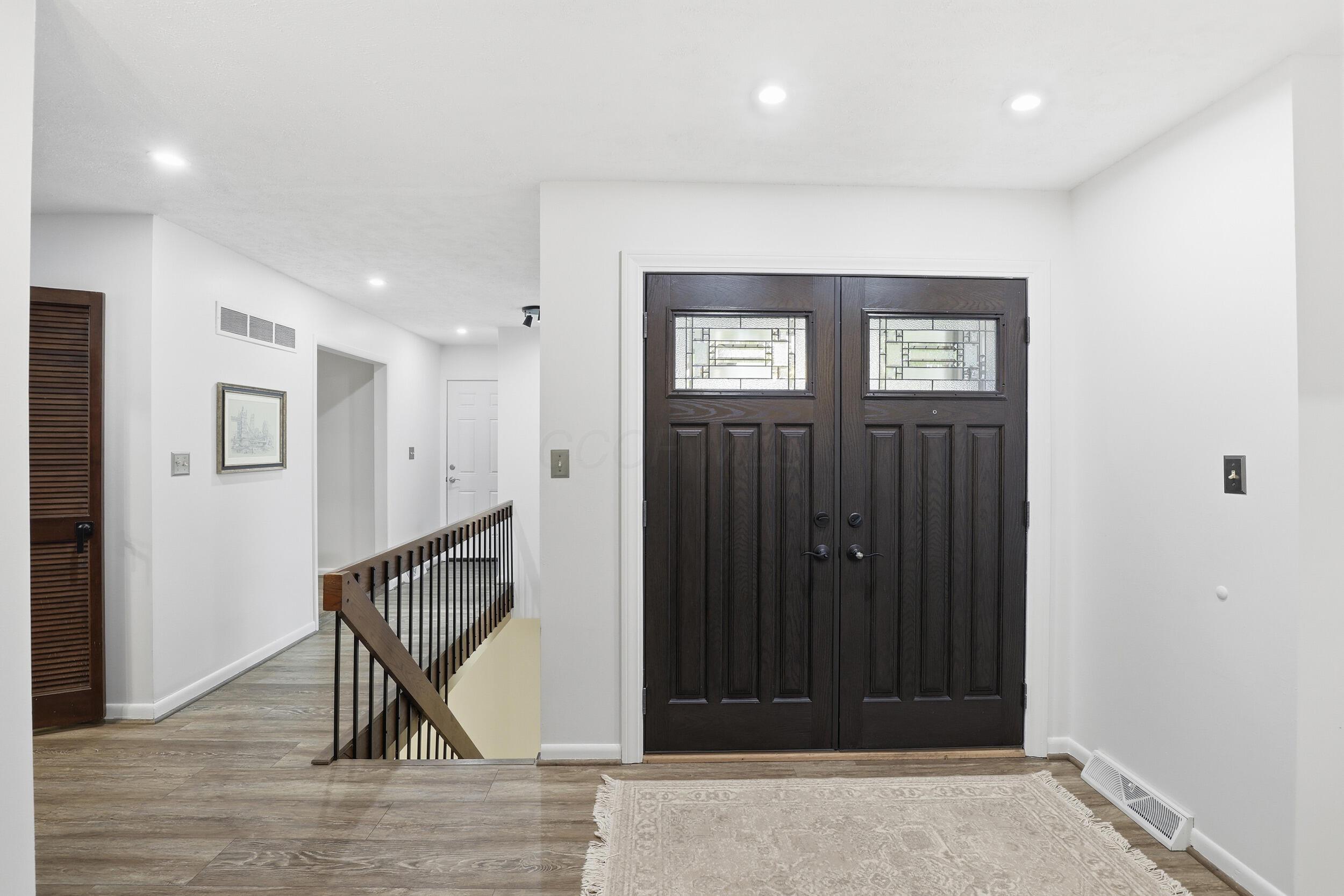 941 Clubview Boulevard S Property Photo 4