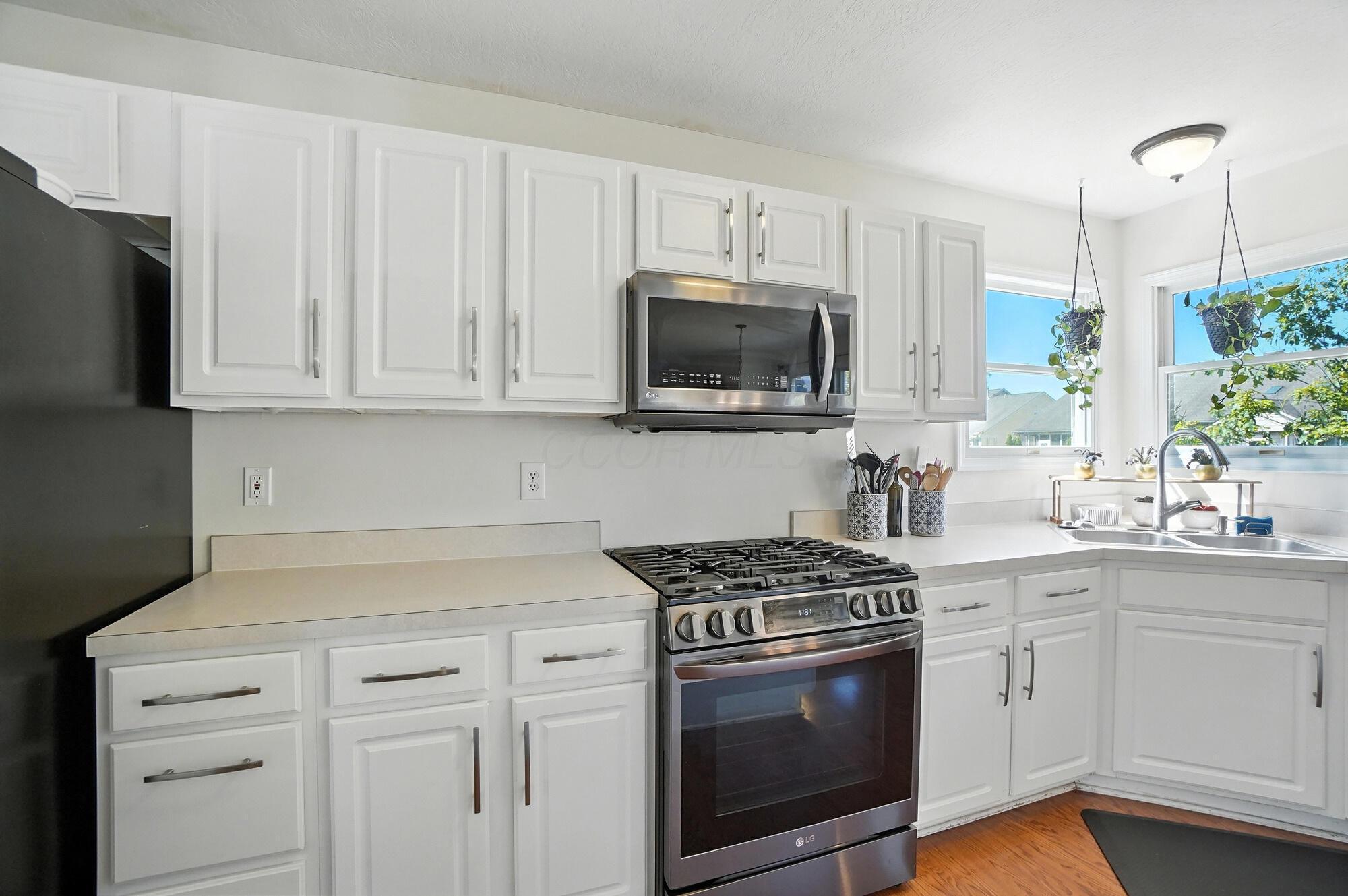 4093 Greenbelt Drive Property Photo 8