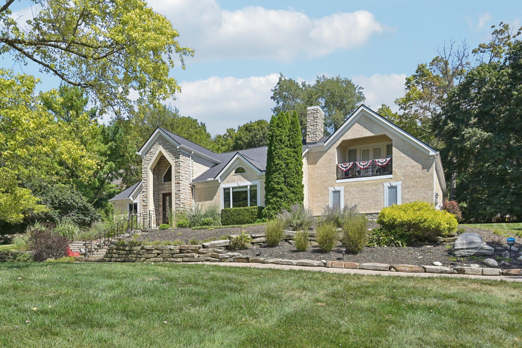 10669 Riverside Drive Property Photo 13