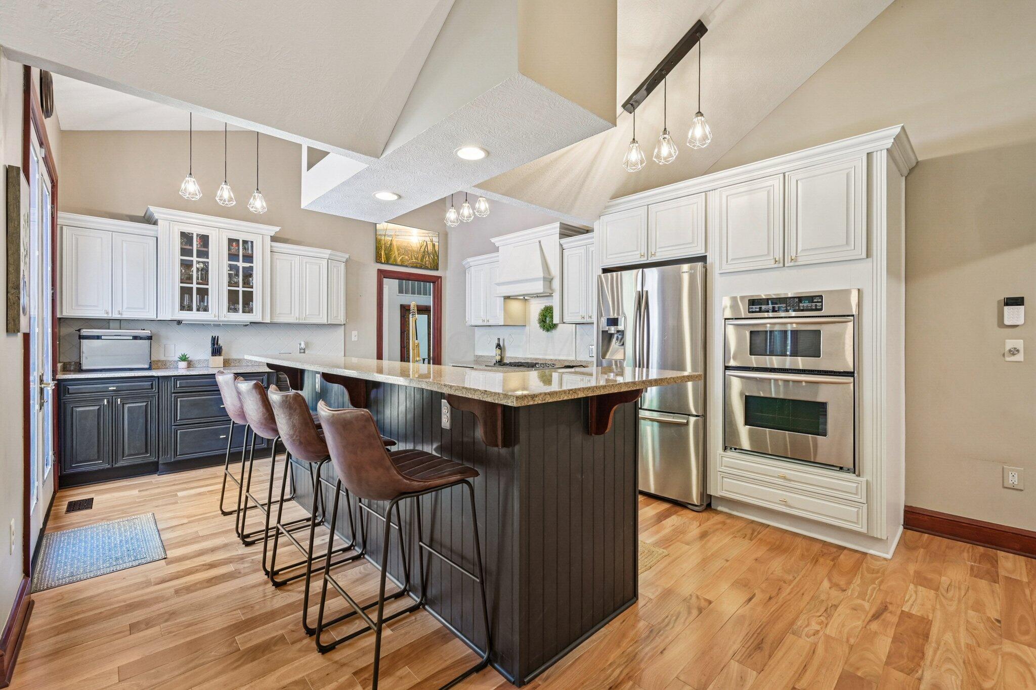 10669 Riverside Drive Property Photo 31