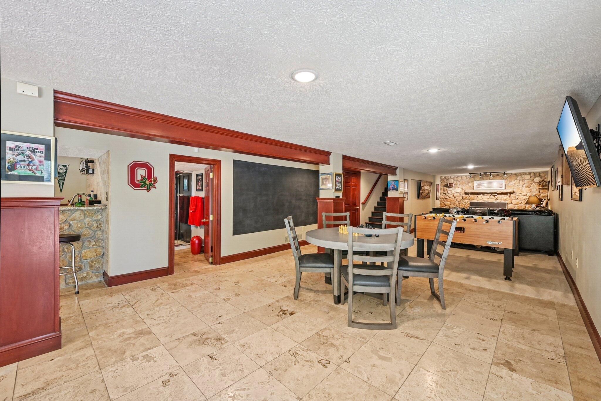 10669 Riverside Drive Property Photo 60
