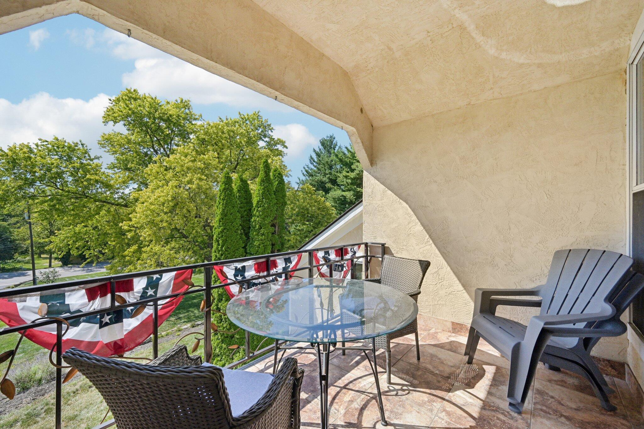 10669 Riverside Drive Property Photo 75
