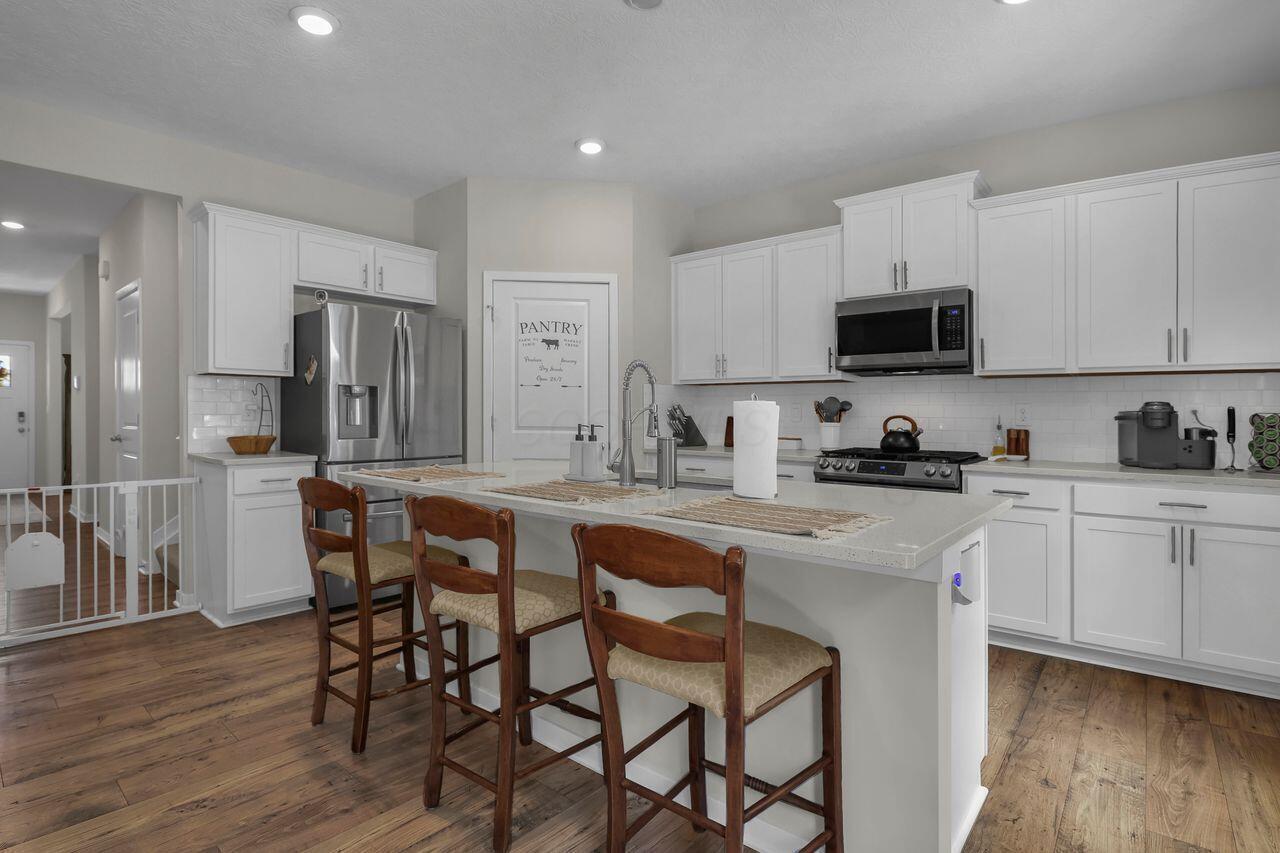 5828 Wynnewood Drive Property Photo 7