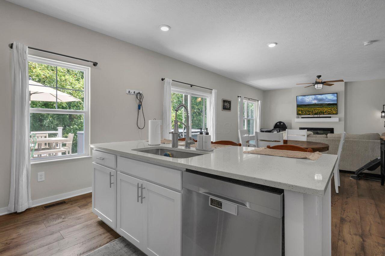 5828 Wynnewood Drive Property Photo 8