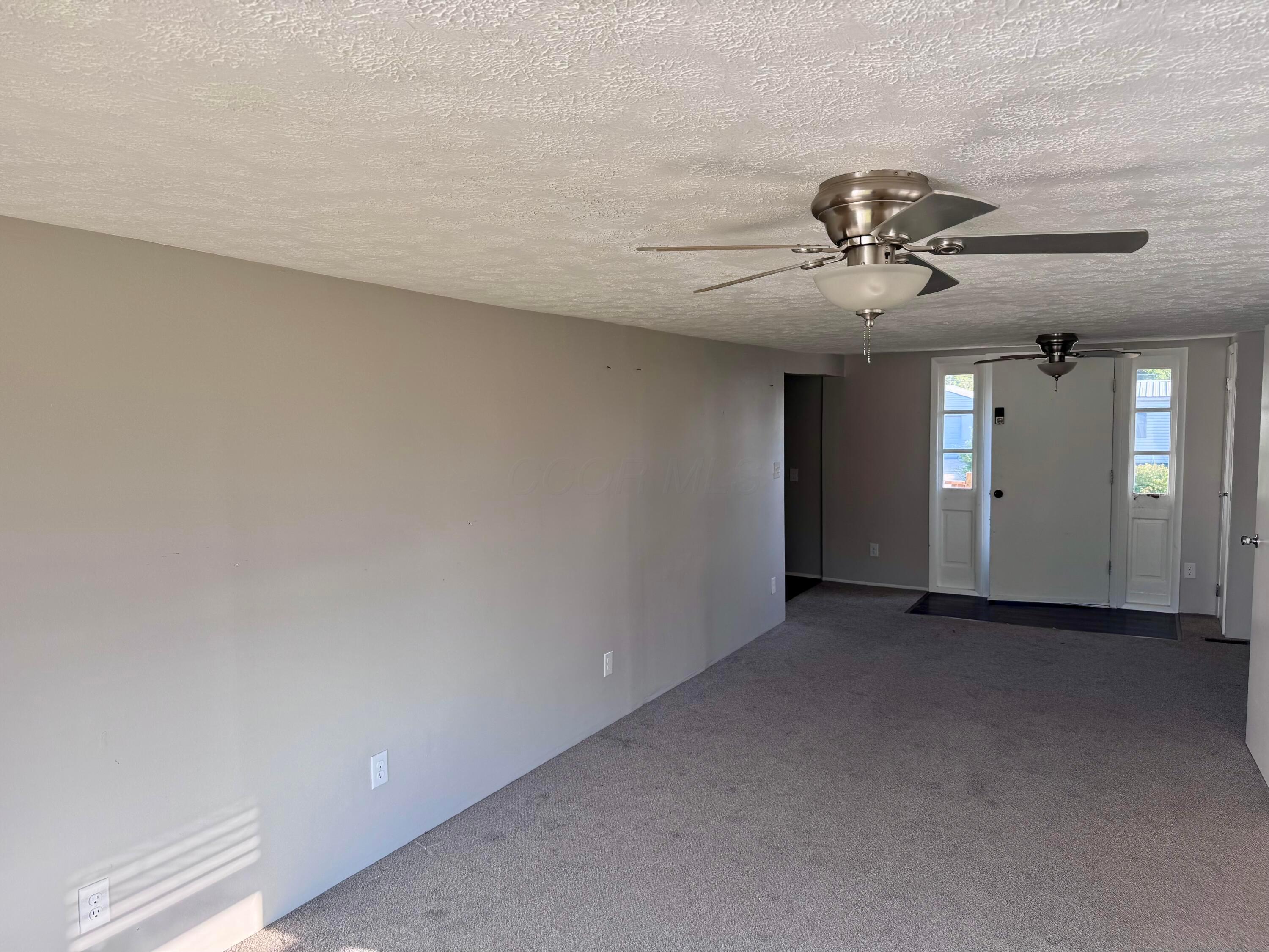 2222 Maureen Boulevard S Property Photo 4