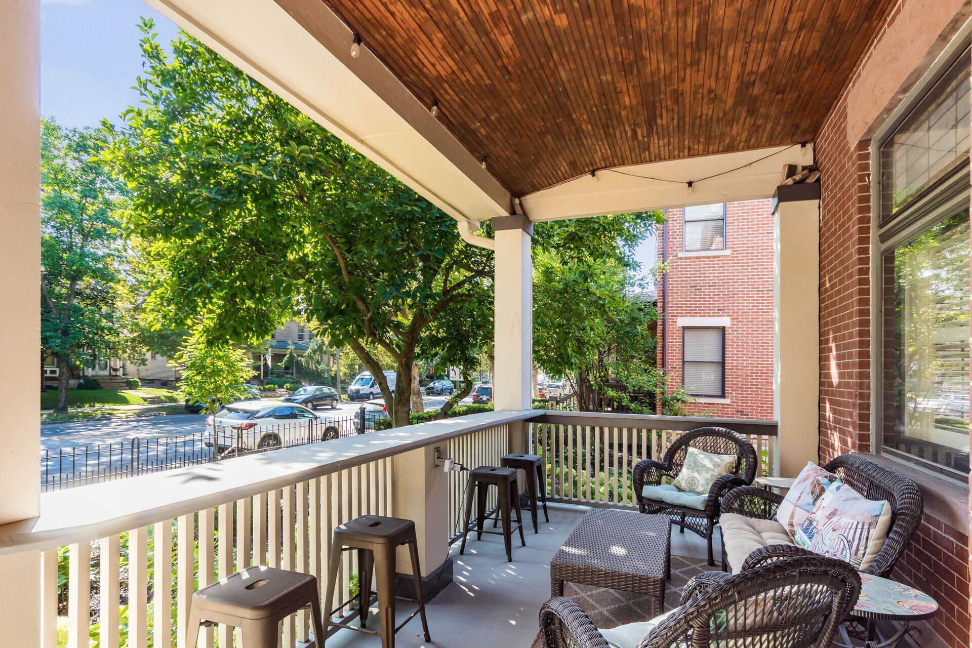 1127 Neil Avenue Property Photo 5